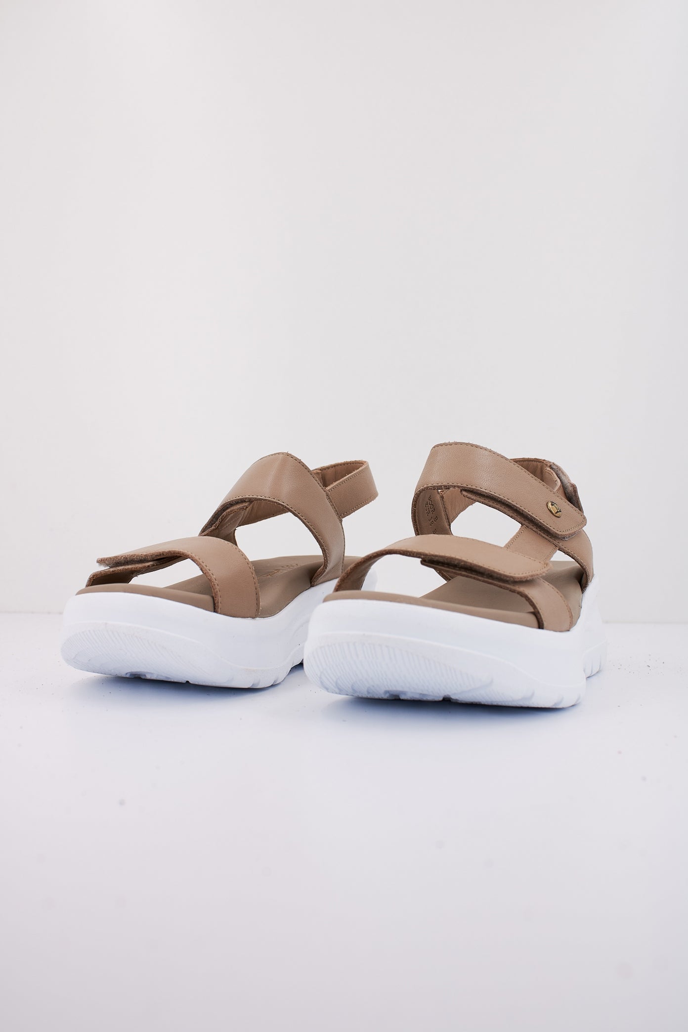 PANAMA JACK NOOR B en color TAUPE (2)
