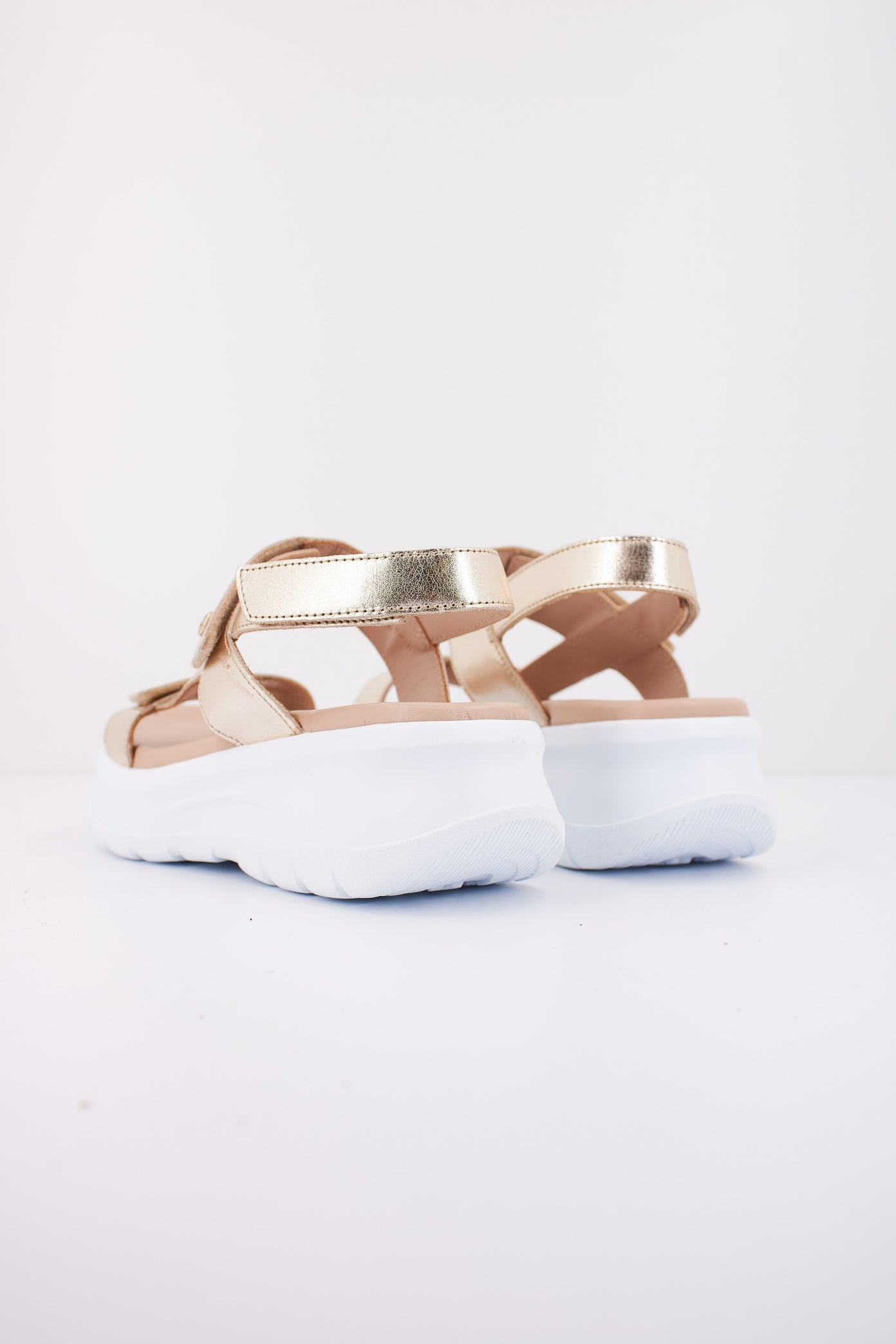 PANAMA JACK NOOR SHINE B en color ORO (3)
