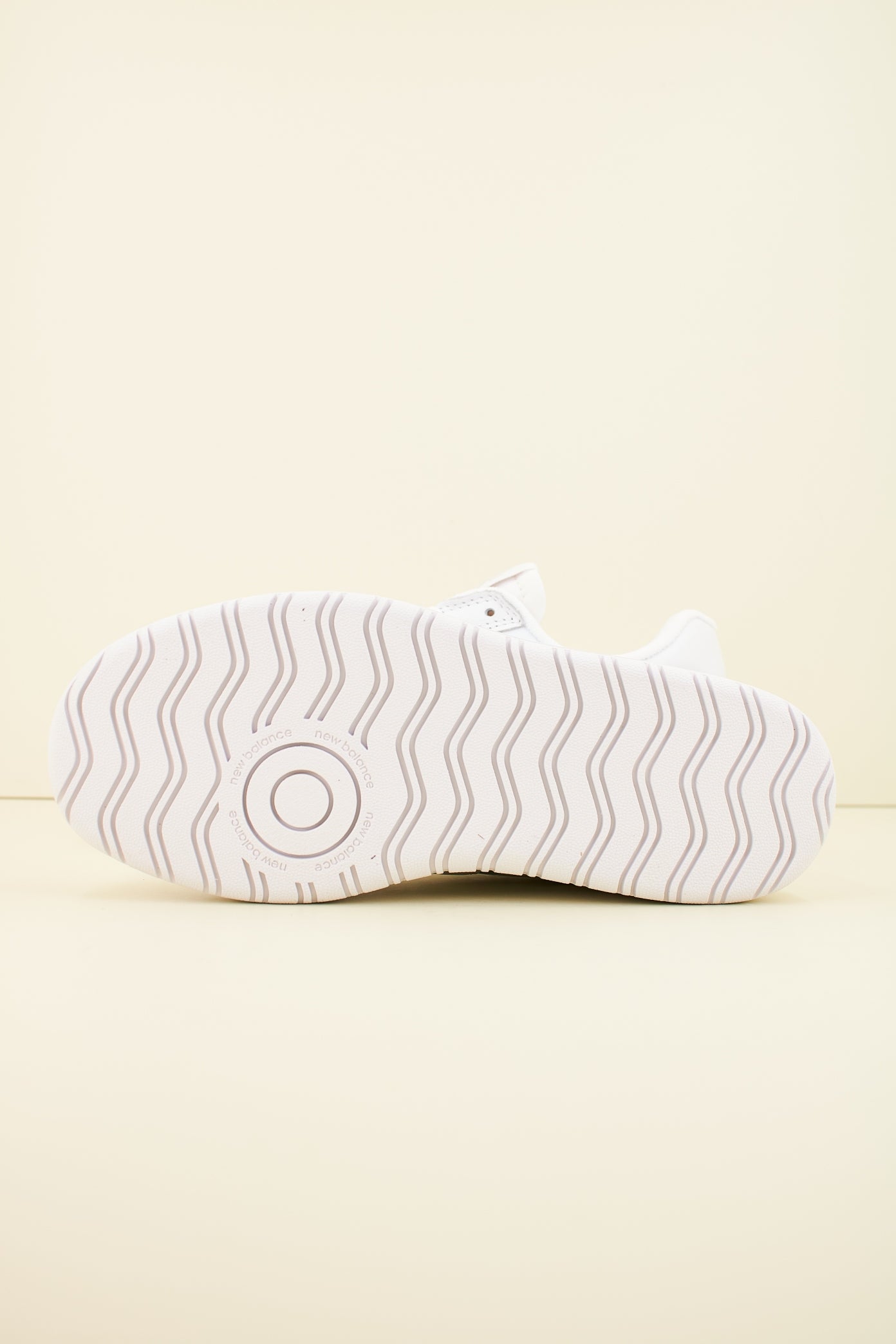 NEW BALANCE CT CLA en color CLA (4)