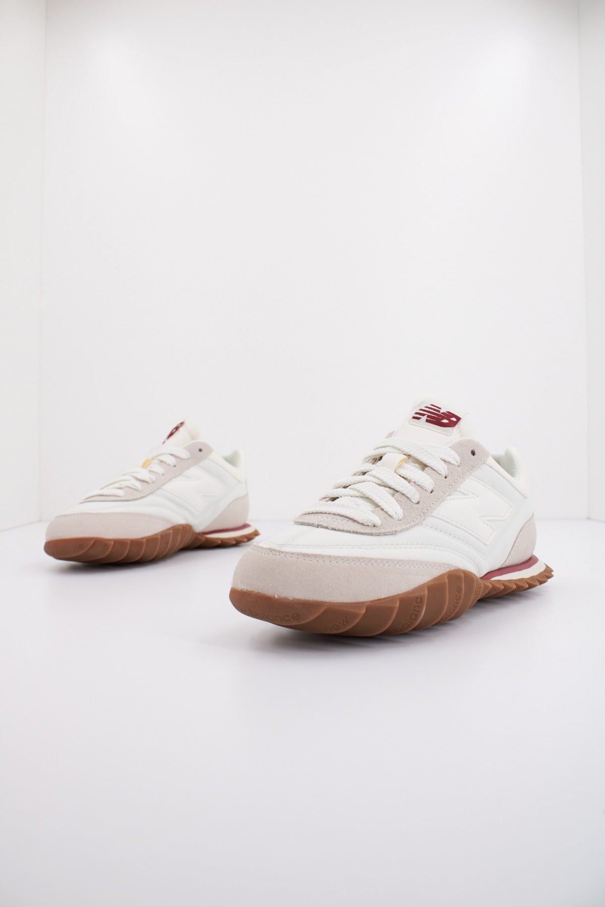 NEW BALANCE URC AC en color AC (2)