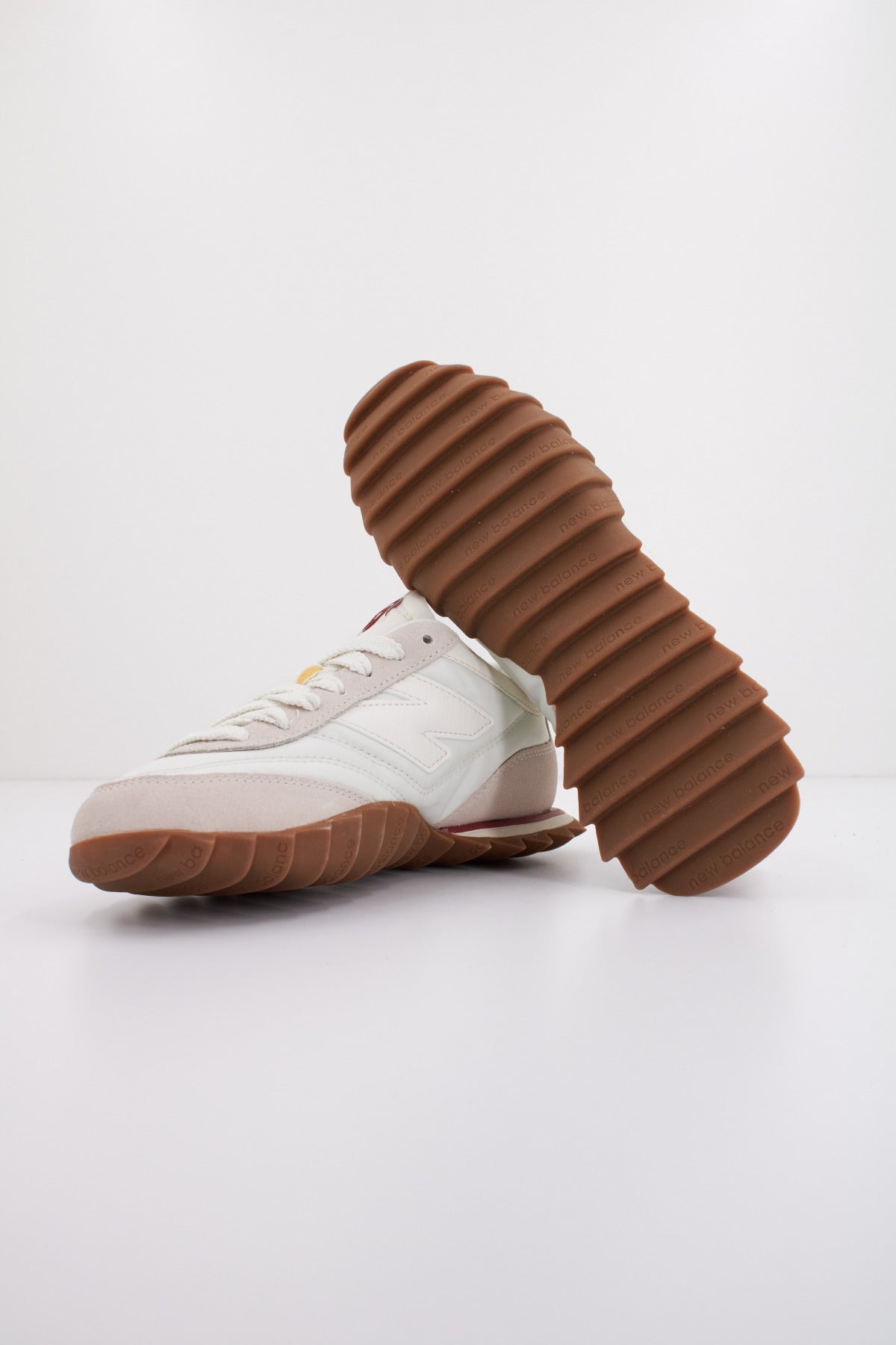 NEW BALANCE URC AC en color AC (4)