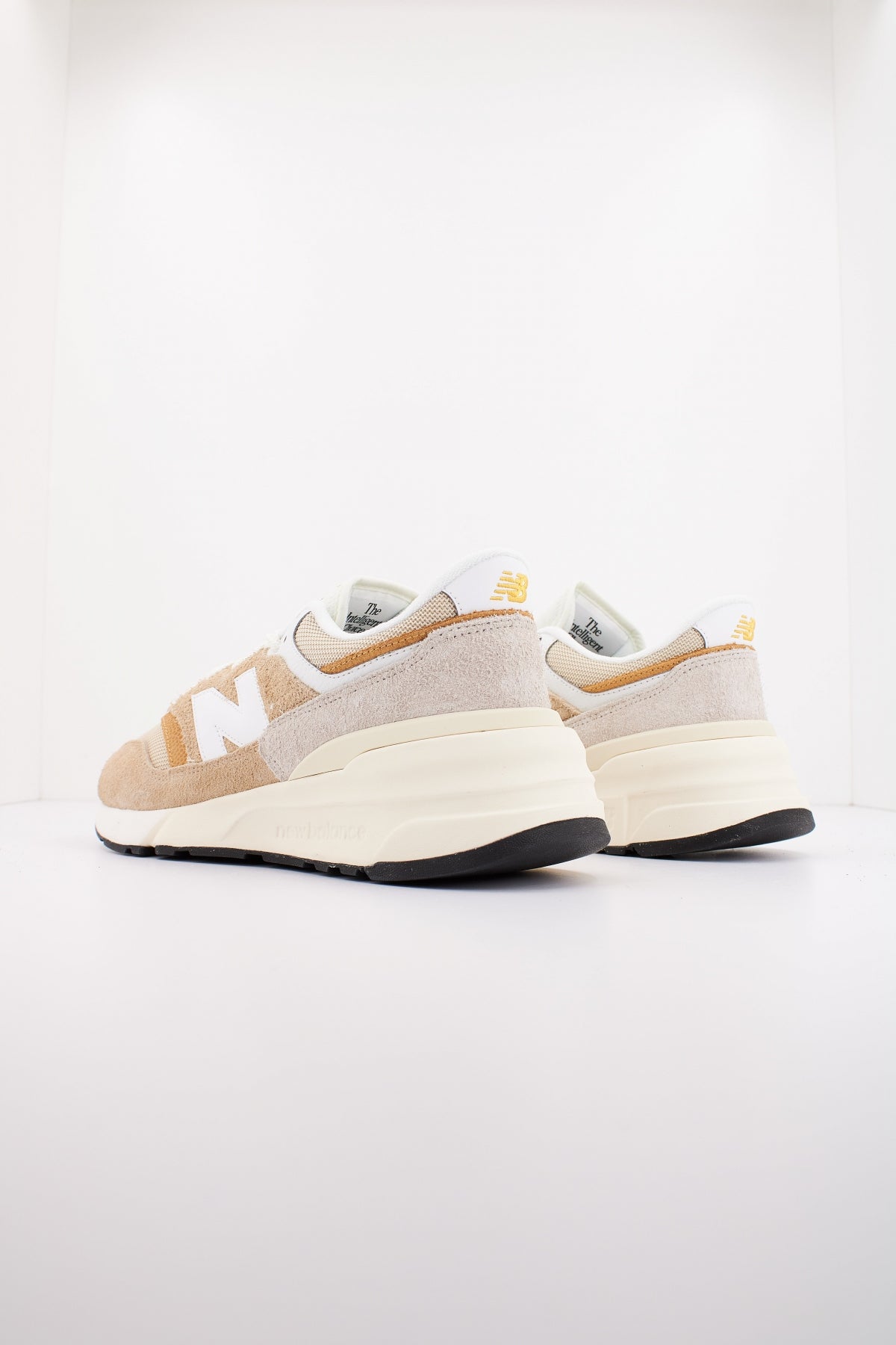 NEW BALANCE U RMB en color RMB (3)