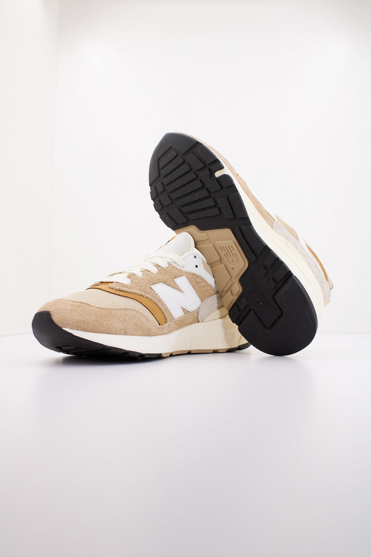 NEW BALANCE U RMB en color RMB (4)
