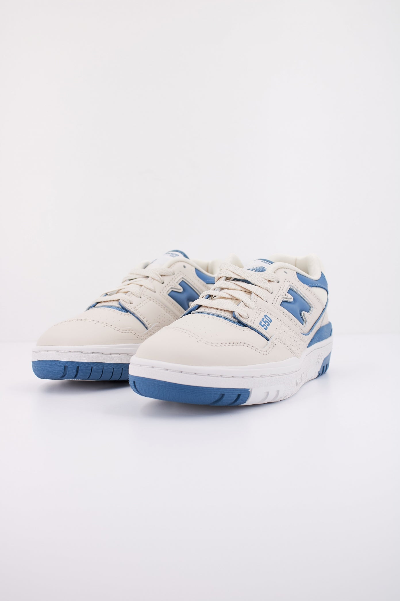 NEW BALANCE BBW en color AI (2)
