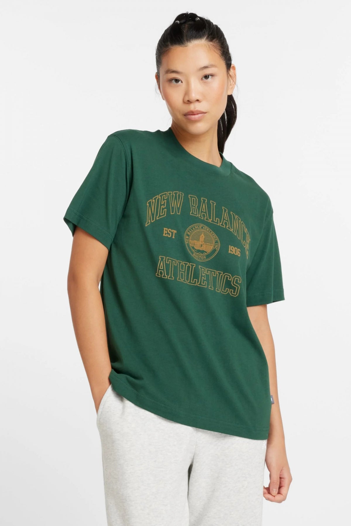 NEW BALANCE ATHLETICS OVERSIZED en color NWG (1)