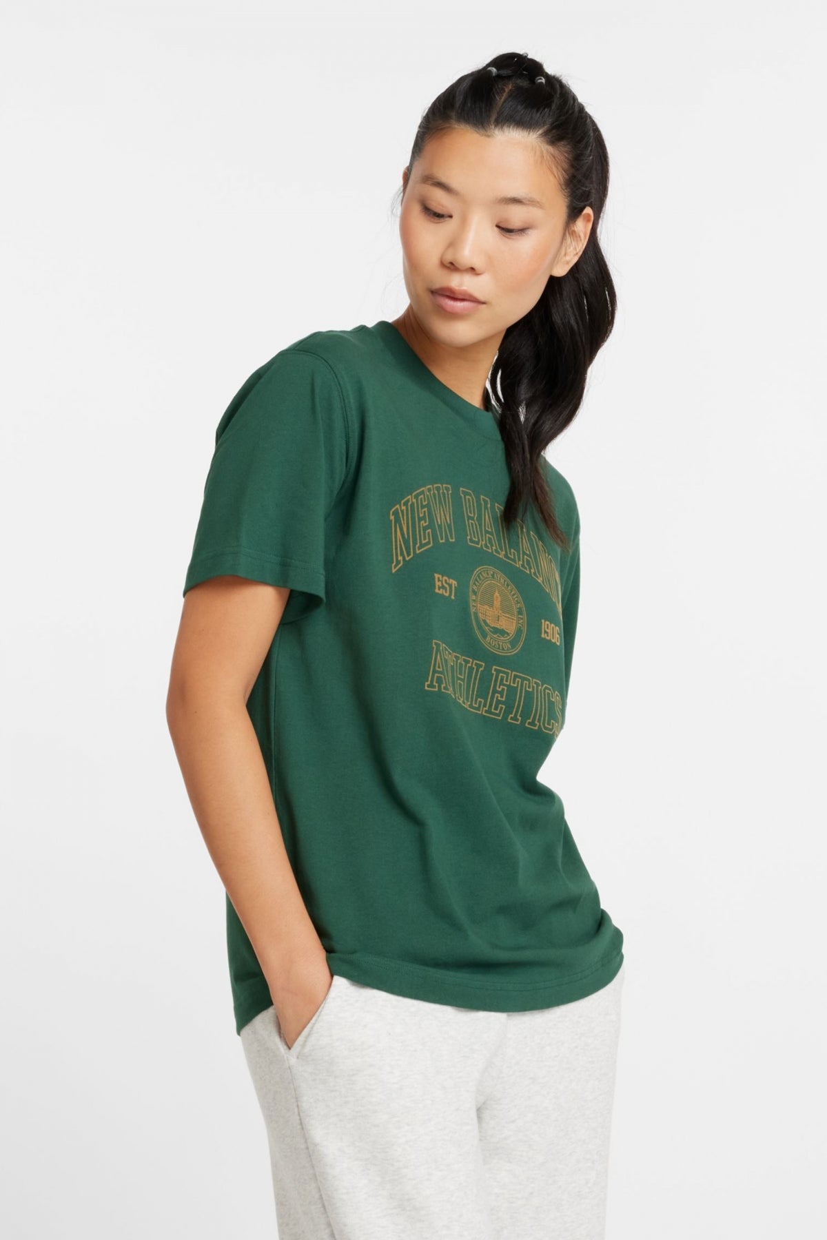 NEW BALANCE ATHLETICS OVERSIZED en color NWG (2)