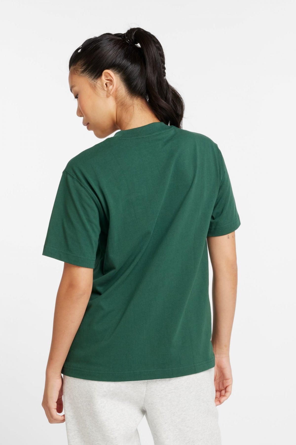NEW BALANCE ATHLETICS OVERSIZED en color NWG (3)