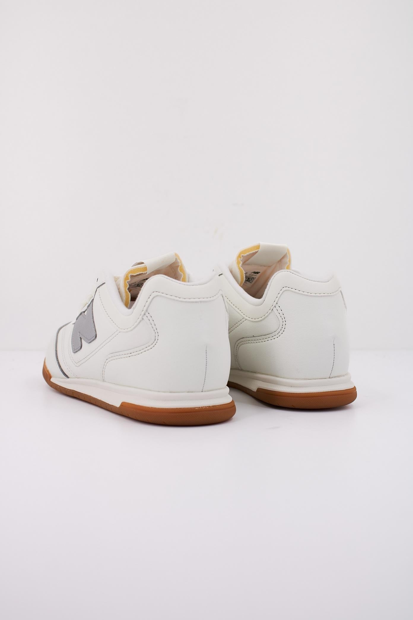 NEW BALANCE URC CB en color CB (4)