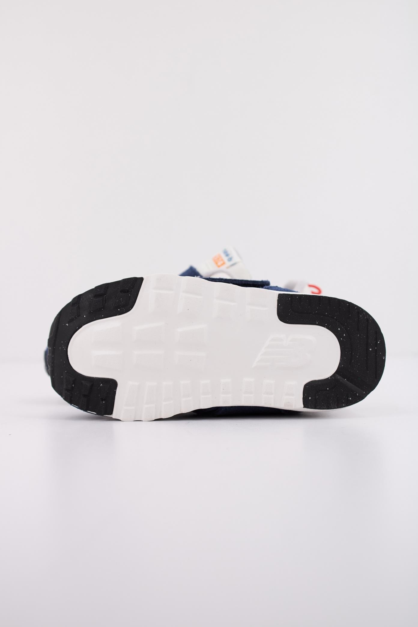 NEW BALANCE NW VPN KID en color VPN (5)