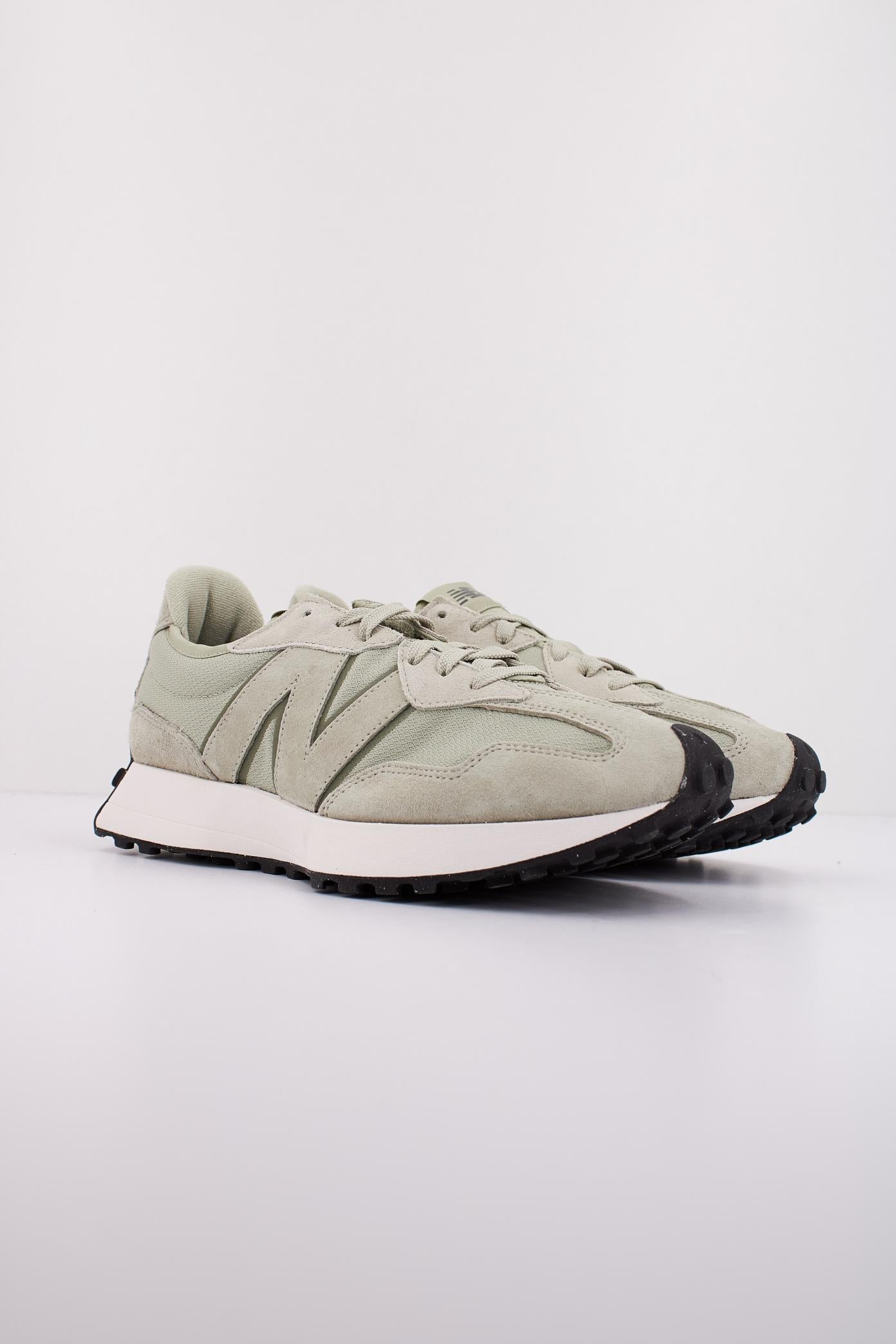 NEW BALANCE U SWC en color SWC (2)