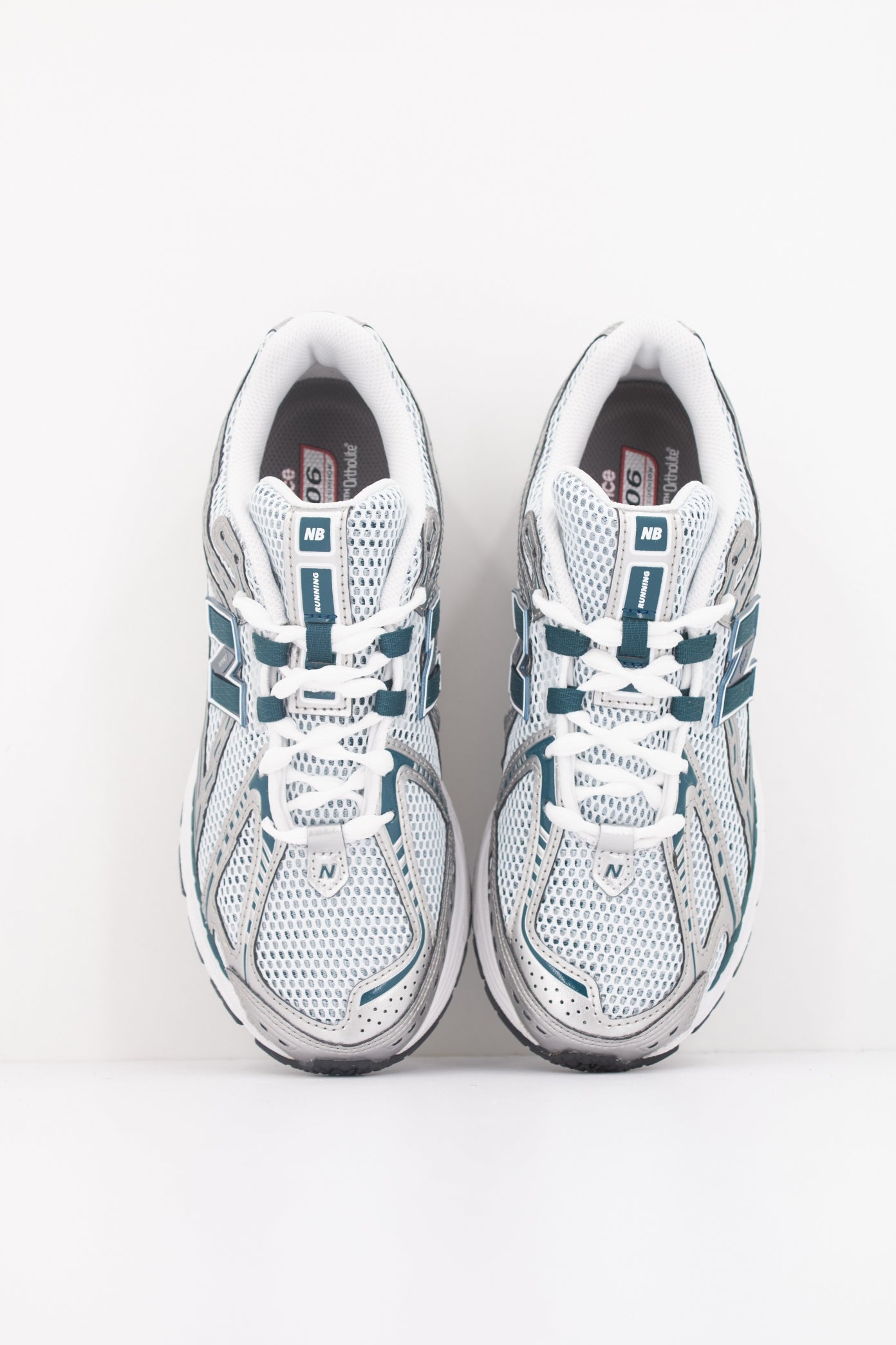 NEW BALANCE U en color RCE (3)