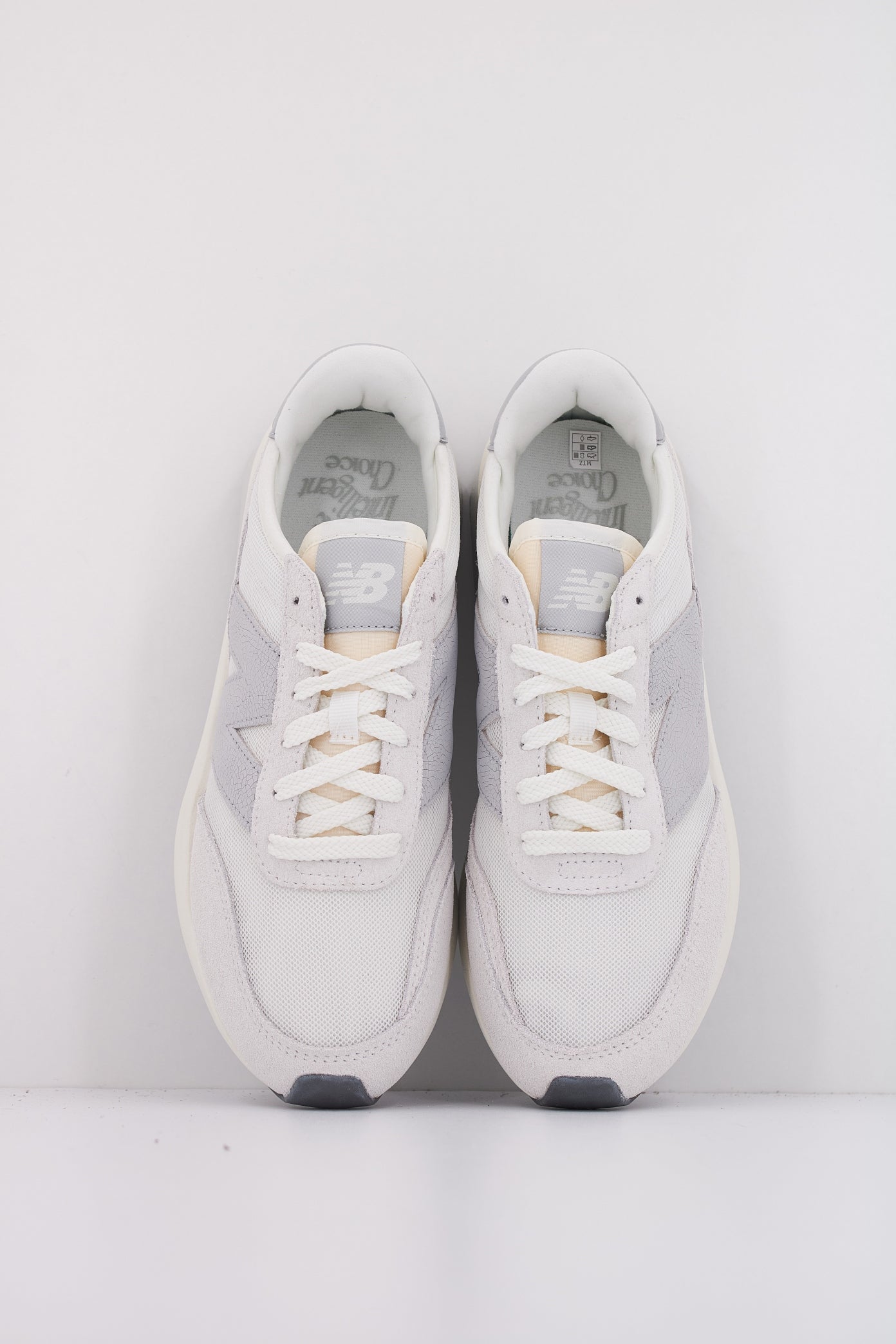 NEW BALANCE U AA en color AA (3)