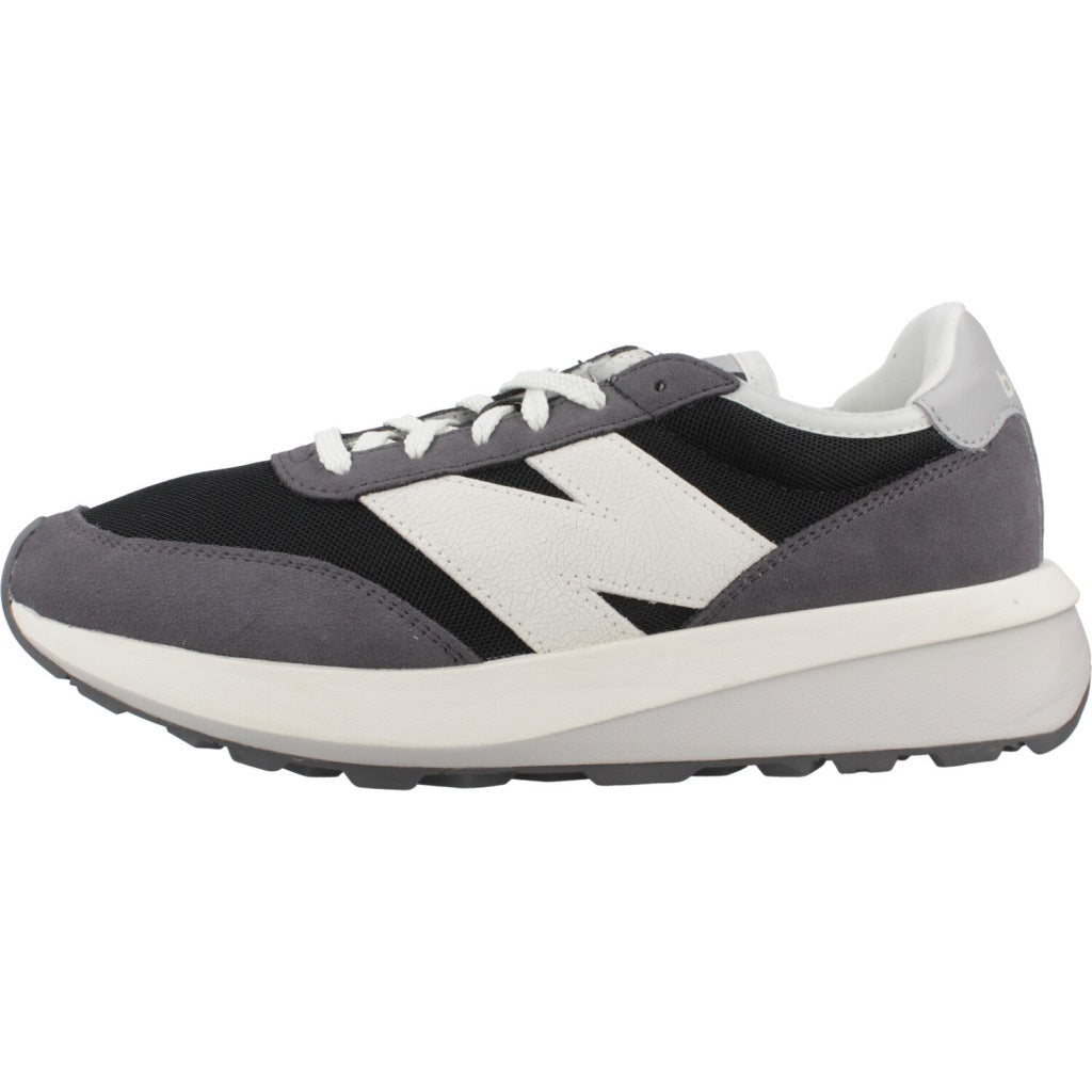 NEW BALANCE U en color AE (2)