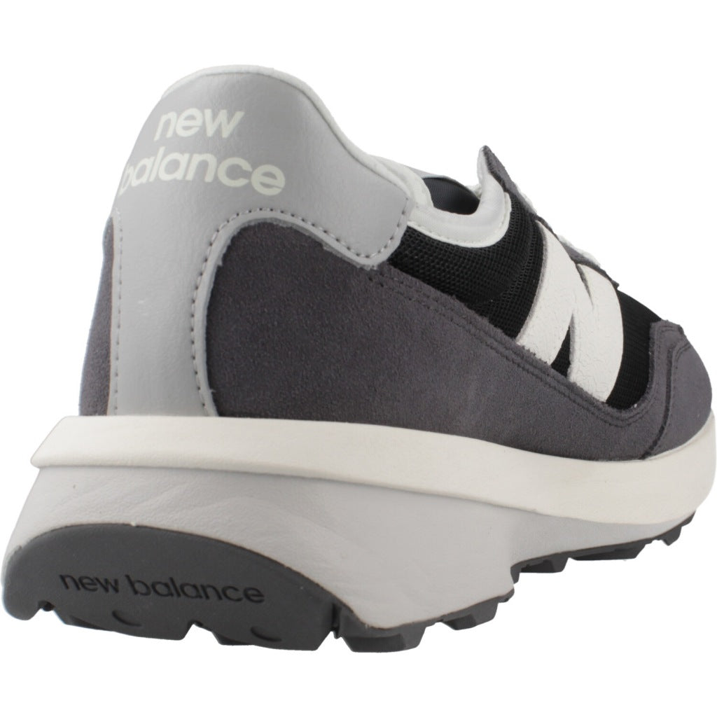 NEW BALANCE U en color AE (3)