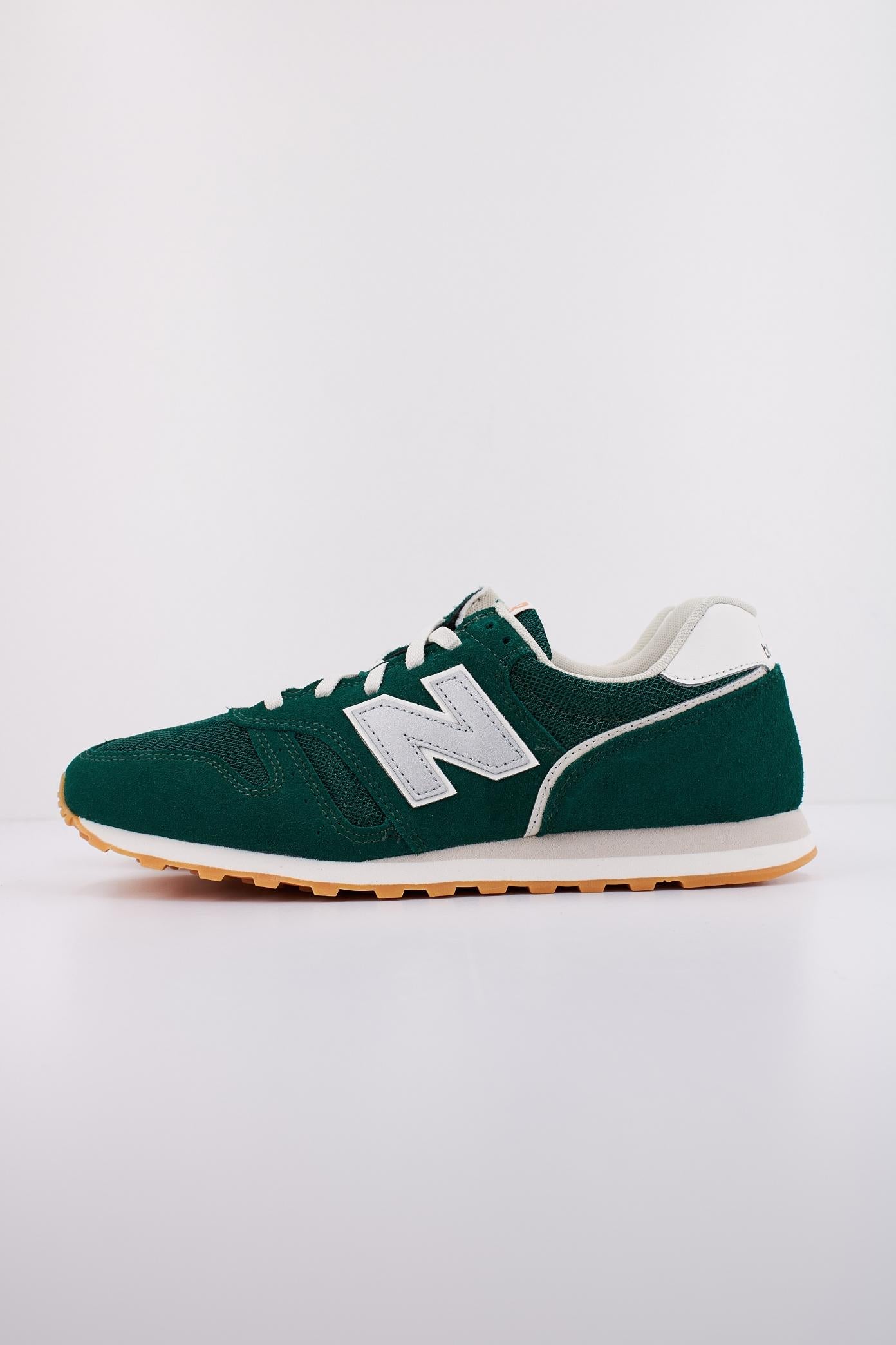 NEW BALANCE ML en color SG (1)