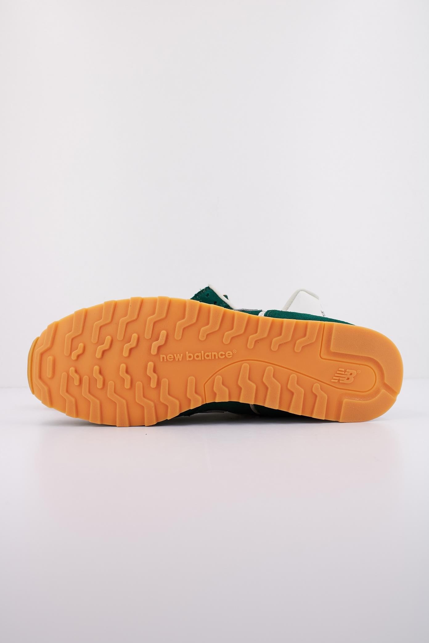 NEW BALANCE ML en color SG (5)