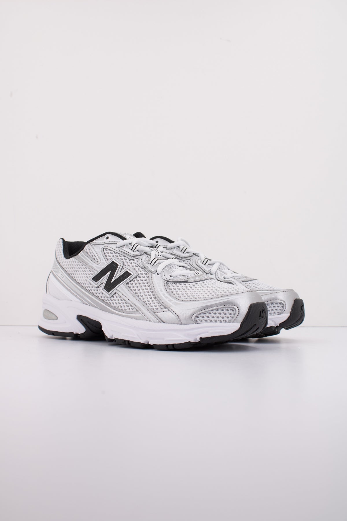 NEW BALANCE U en color NW (2)