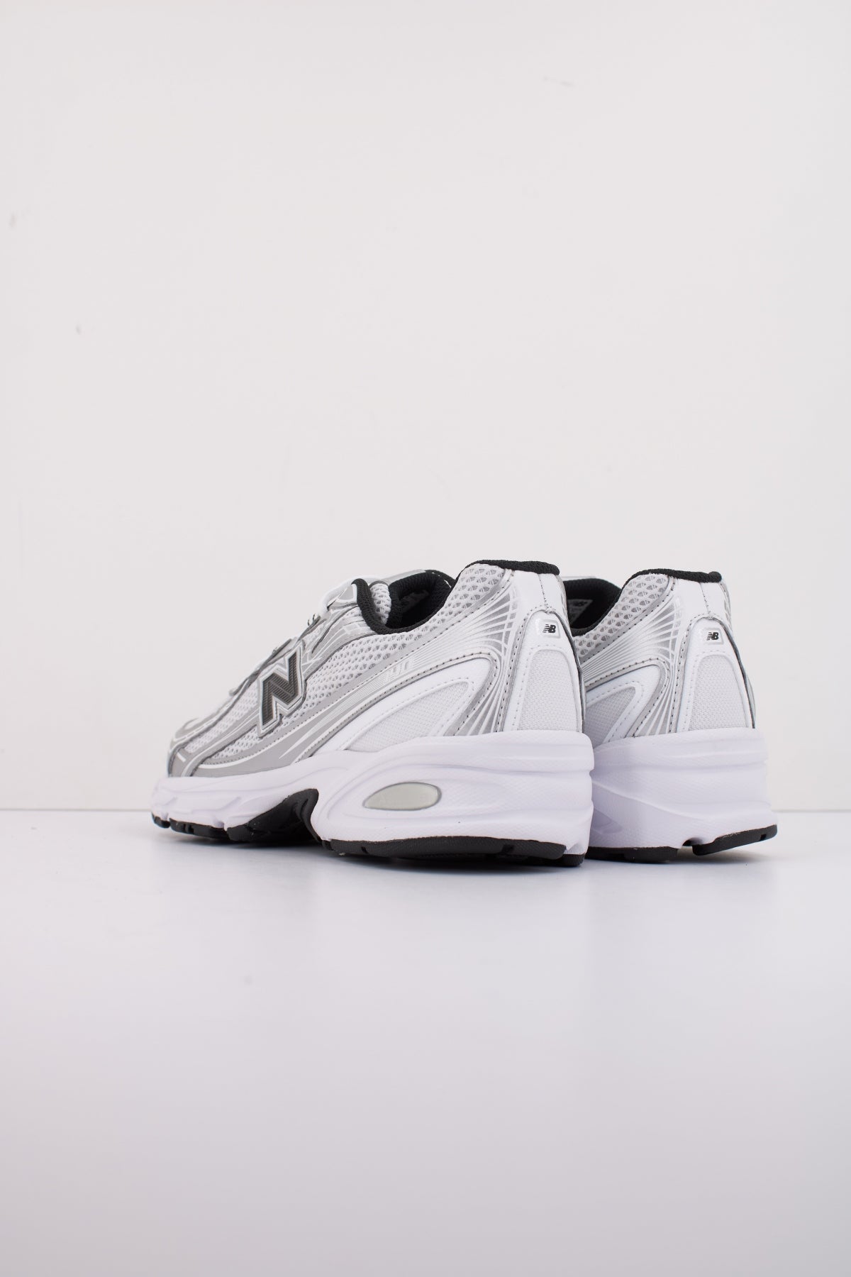 NEW BALANCE U en color NW (4)