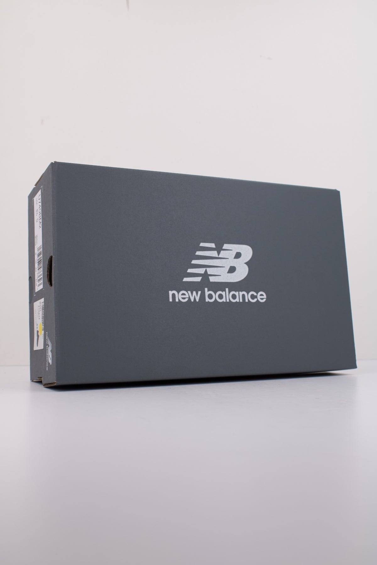 NEW BALANCE U BM en color BM (6)