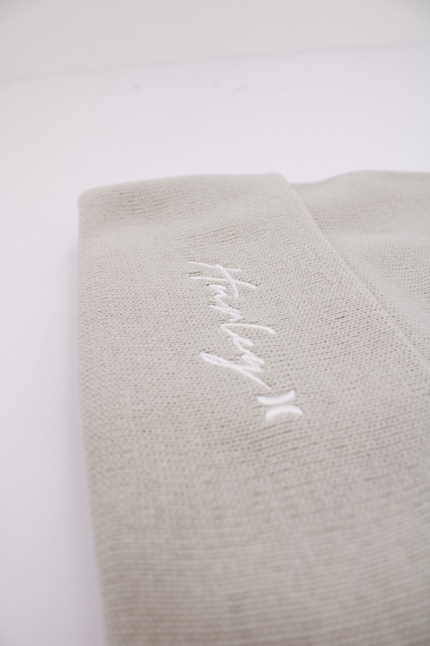 HURLEY W SCRIPT CUFF . B en color (3)