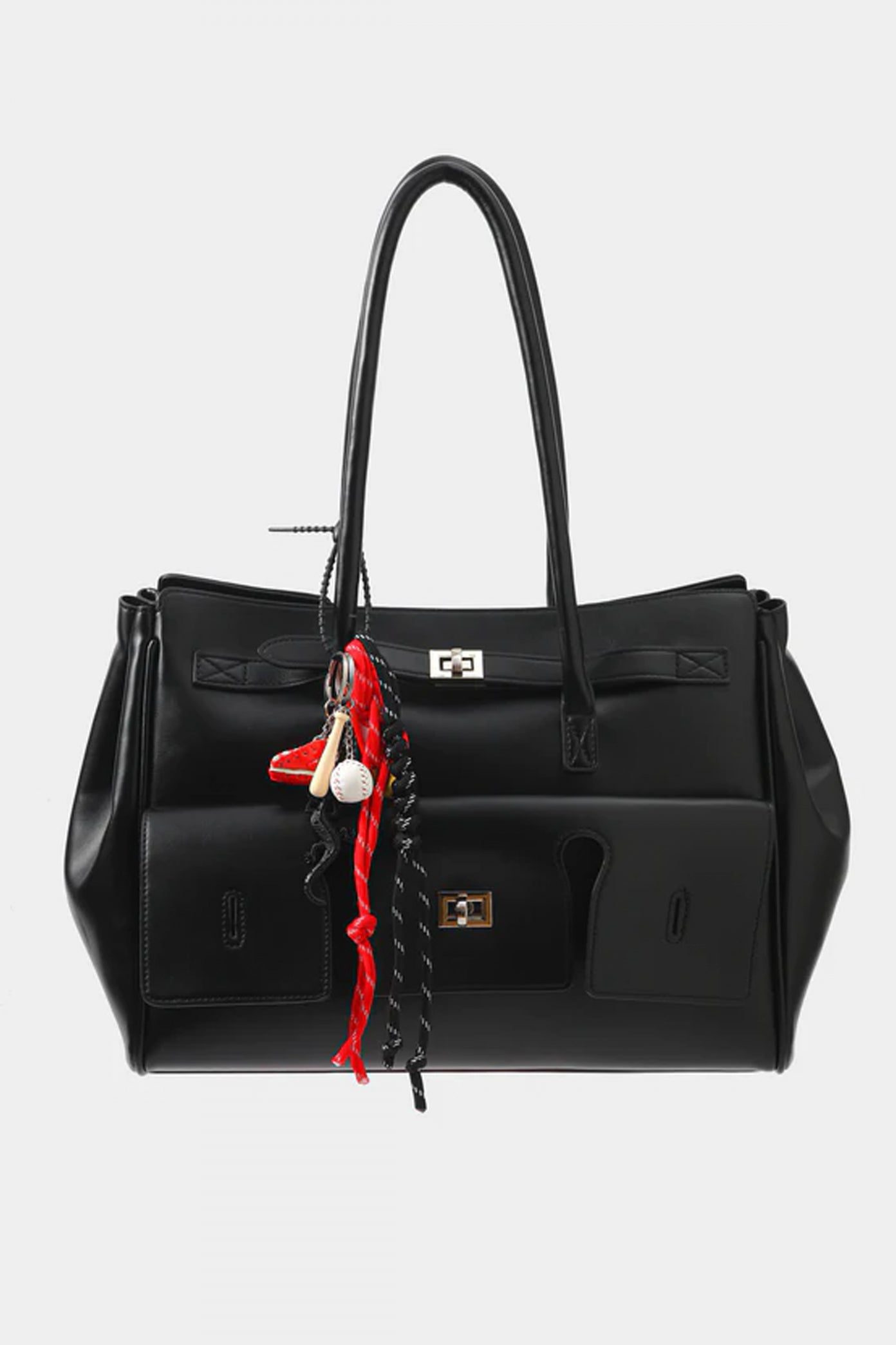 STICKY BESTIE BAGCHARM BCH en color BLKRED (2)