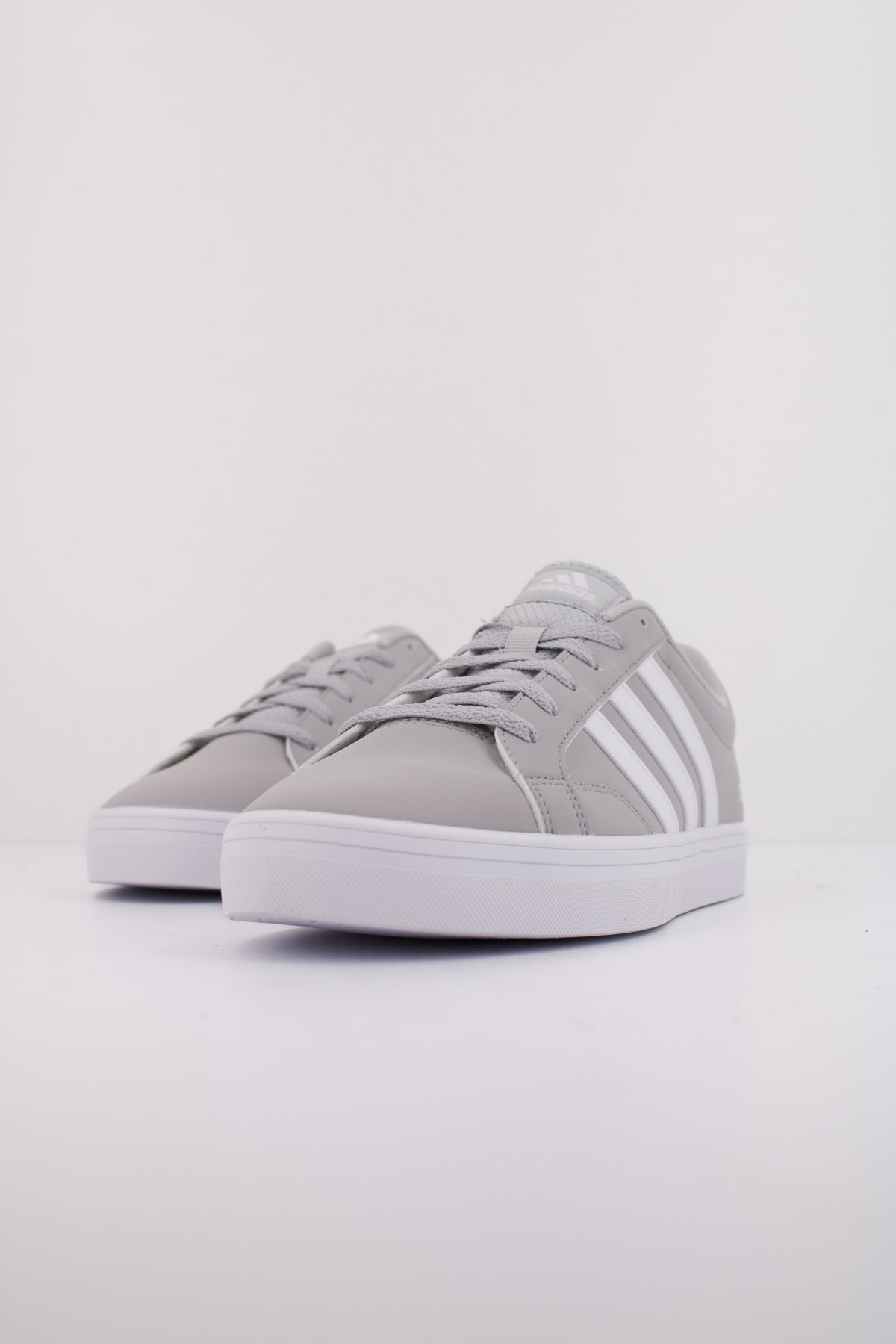 ADIDAS PACE . en color GREY (2)