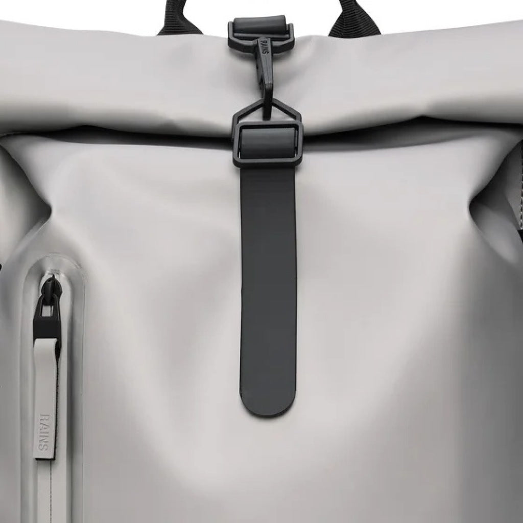 RAINS ROLLTOP RUCKSACK W en color NIMBUS (4)