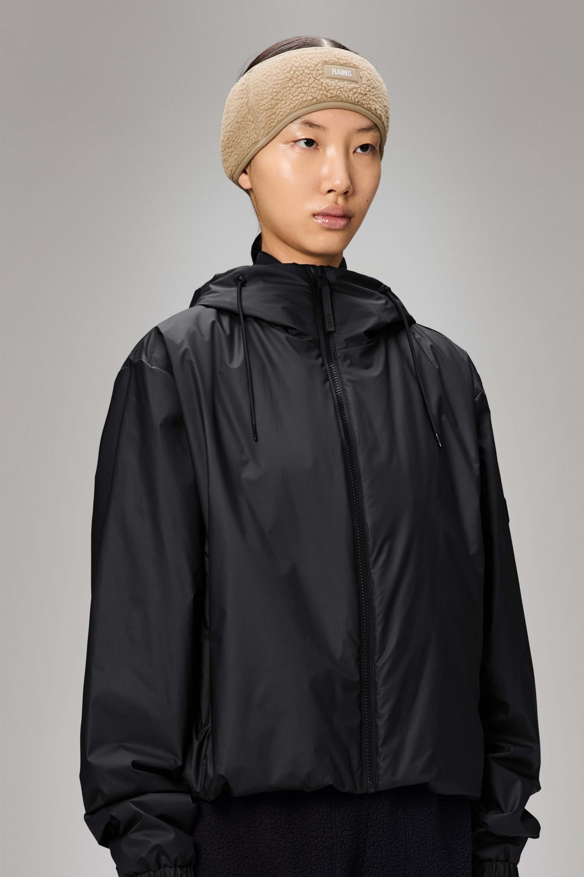 RAINS FLEECE TRAPPER HAT W en color BEIGE (2)