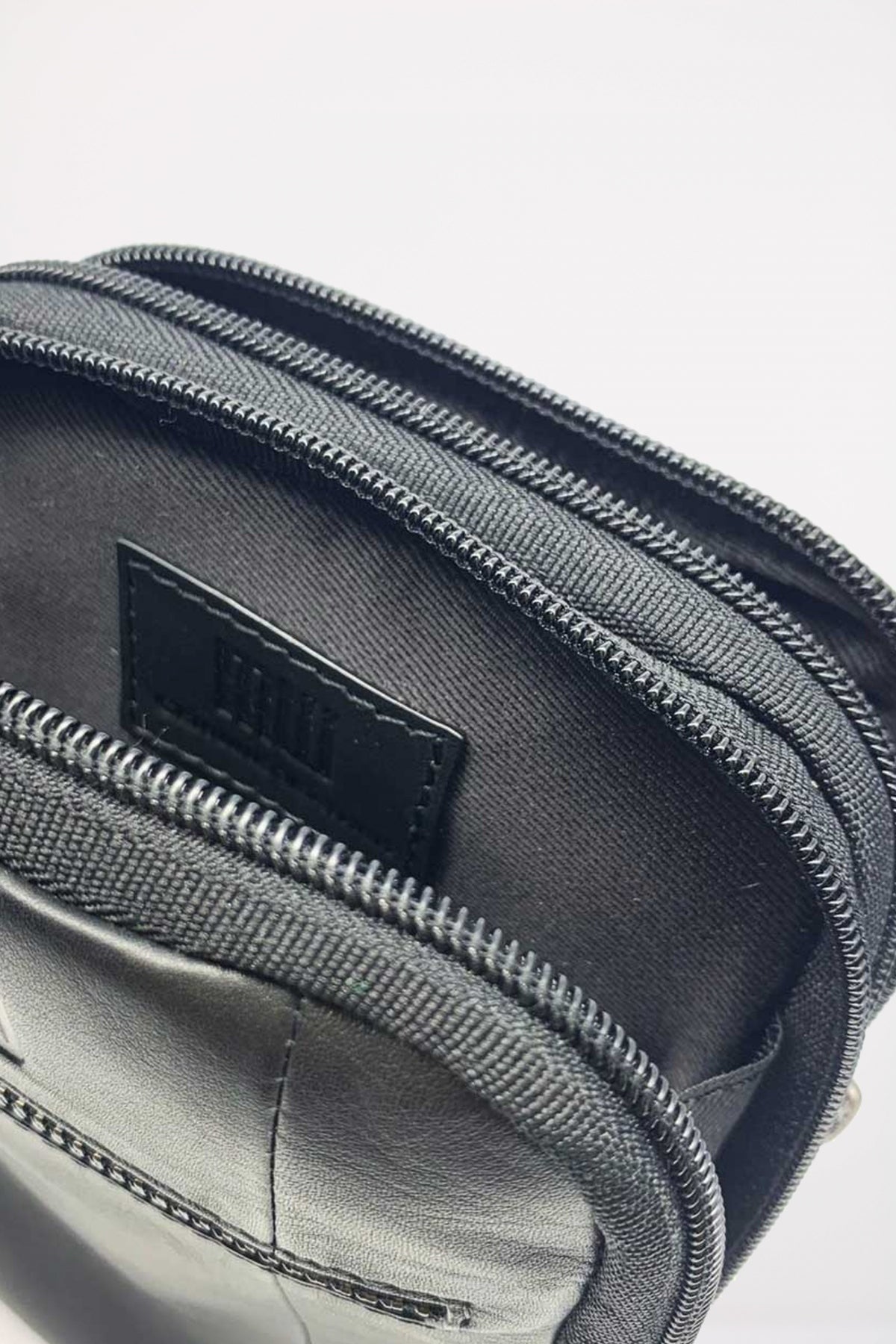 MY WALLETS MW en color NEGRO (5)