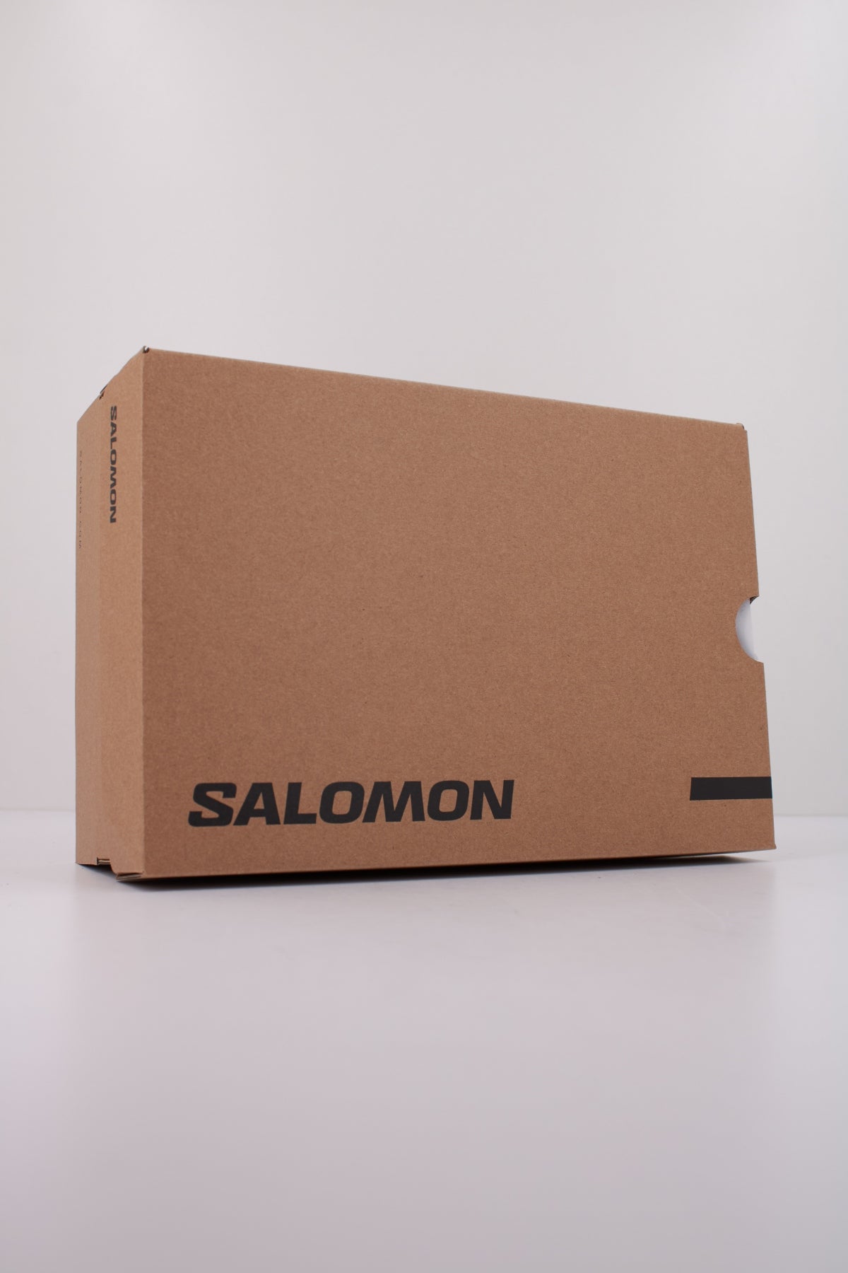 SALOMON BAJO XT WHISPER en color BLACK (6)