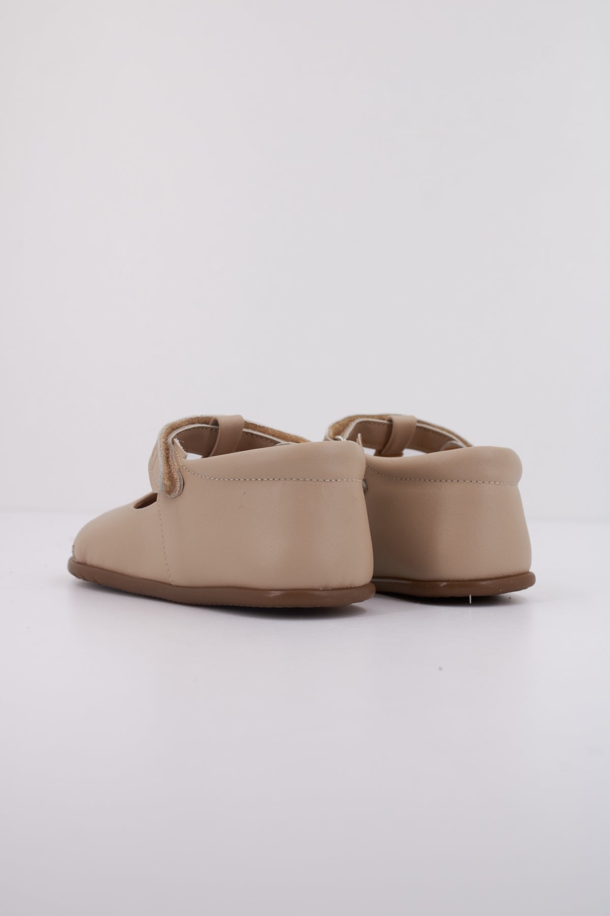 TINNY SHOES ZEUS  en color TRIANA  (4)