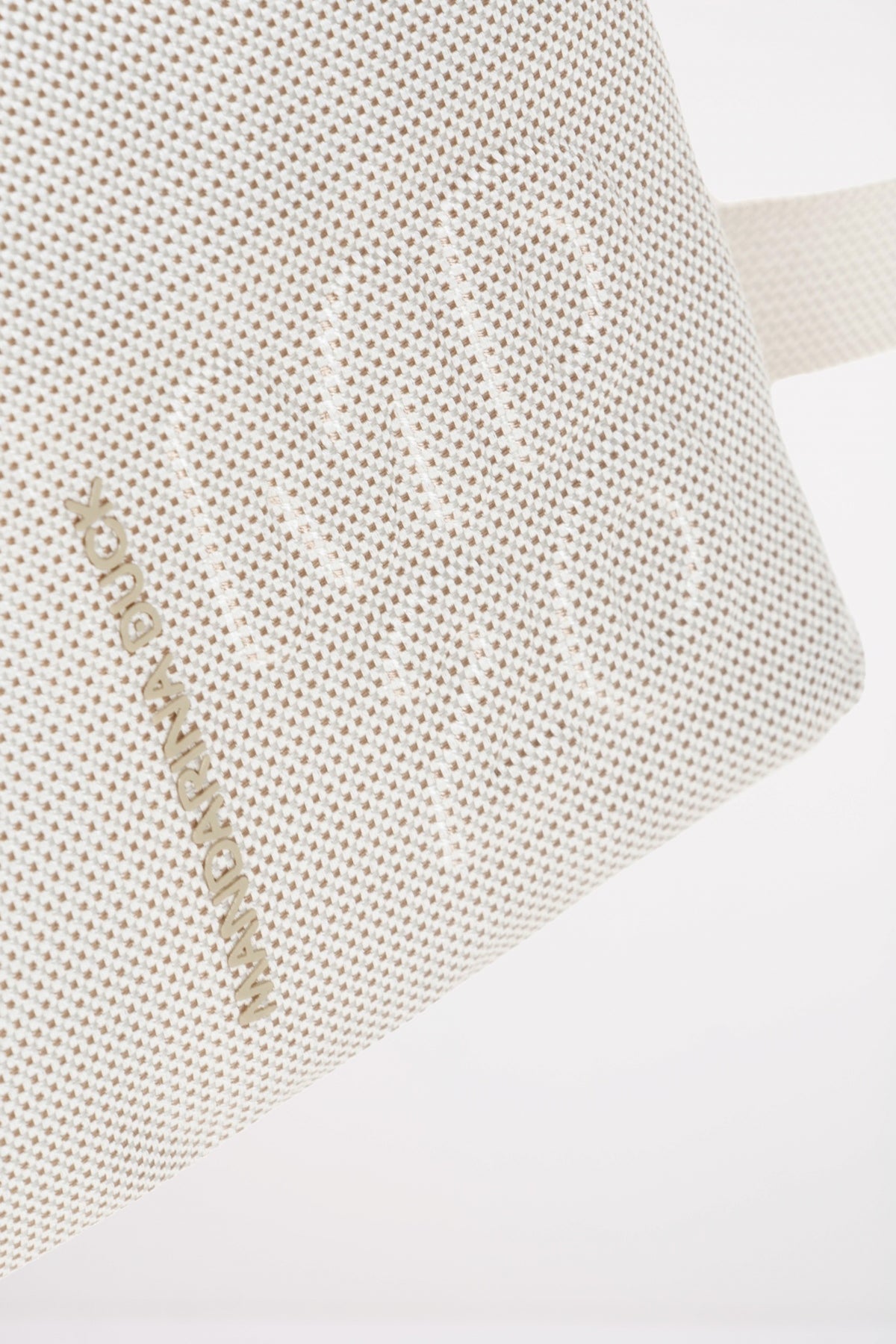 MANDARINA DUCK MD CROSSOVER en color WHTGRY (4)