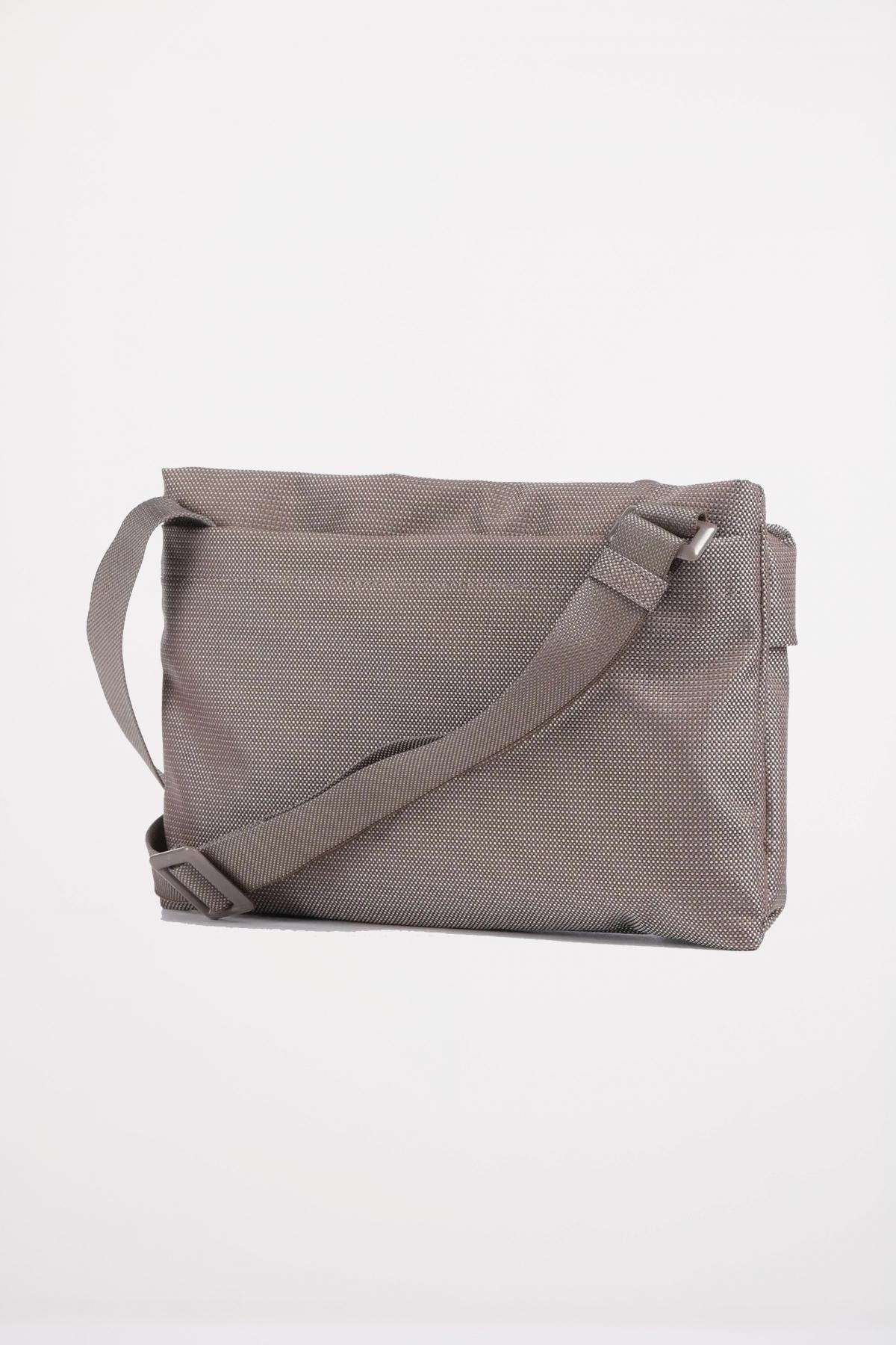 MANDARINA DUCK MD CROSSOVER en color TAUPE (2)