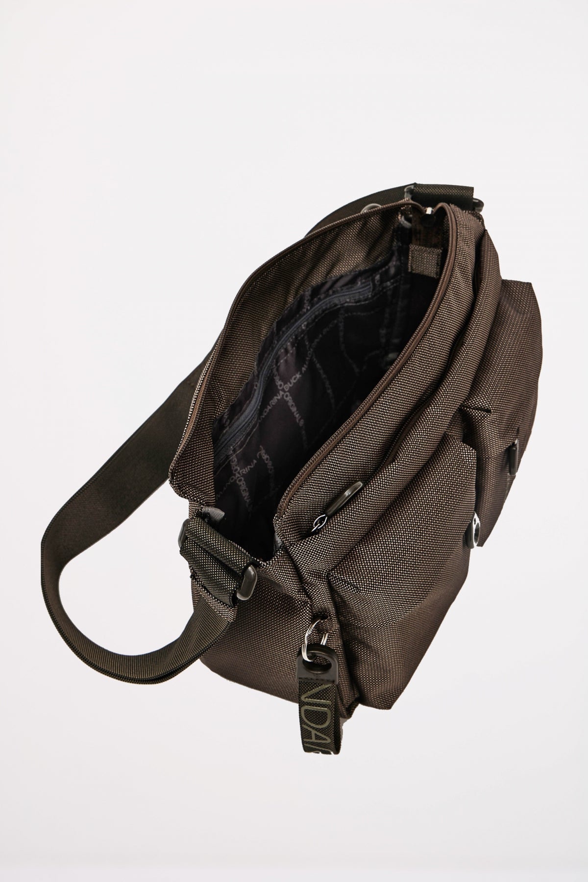 MANDARINA DUCK MD CROSSOVER en color STEEL (4)