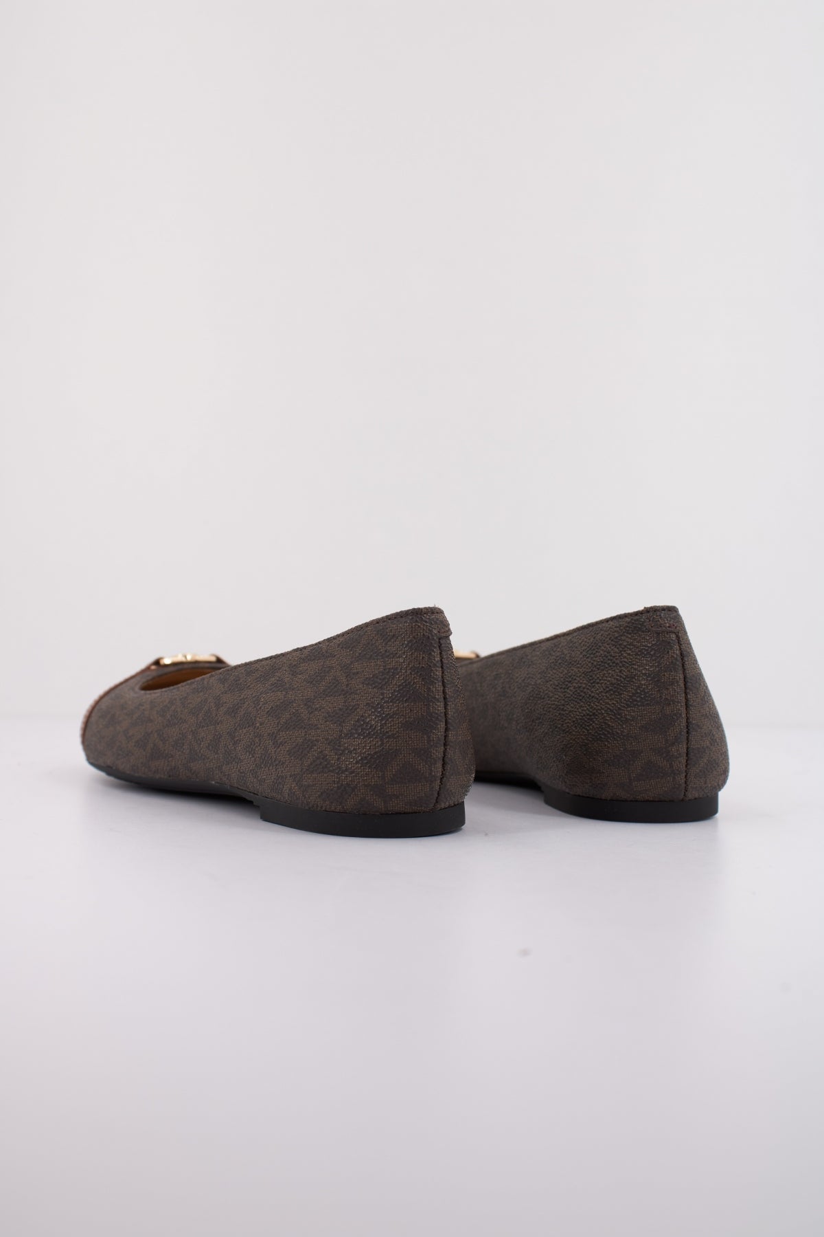 MICHAEL KORS MANDY FLAT en color (4)