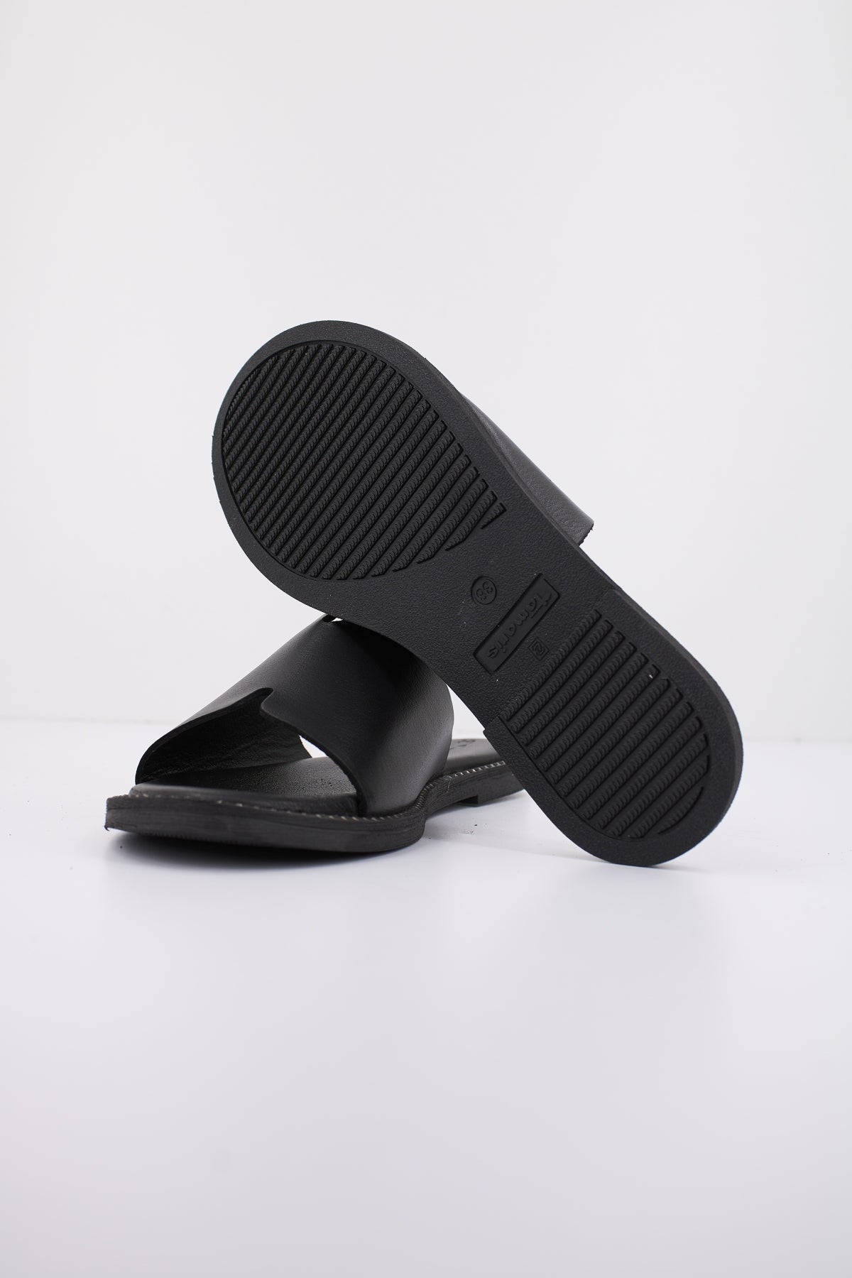 TAMARIS en color BLACK (4)