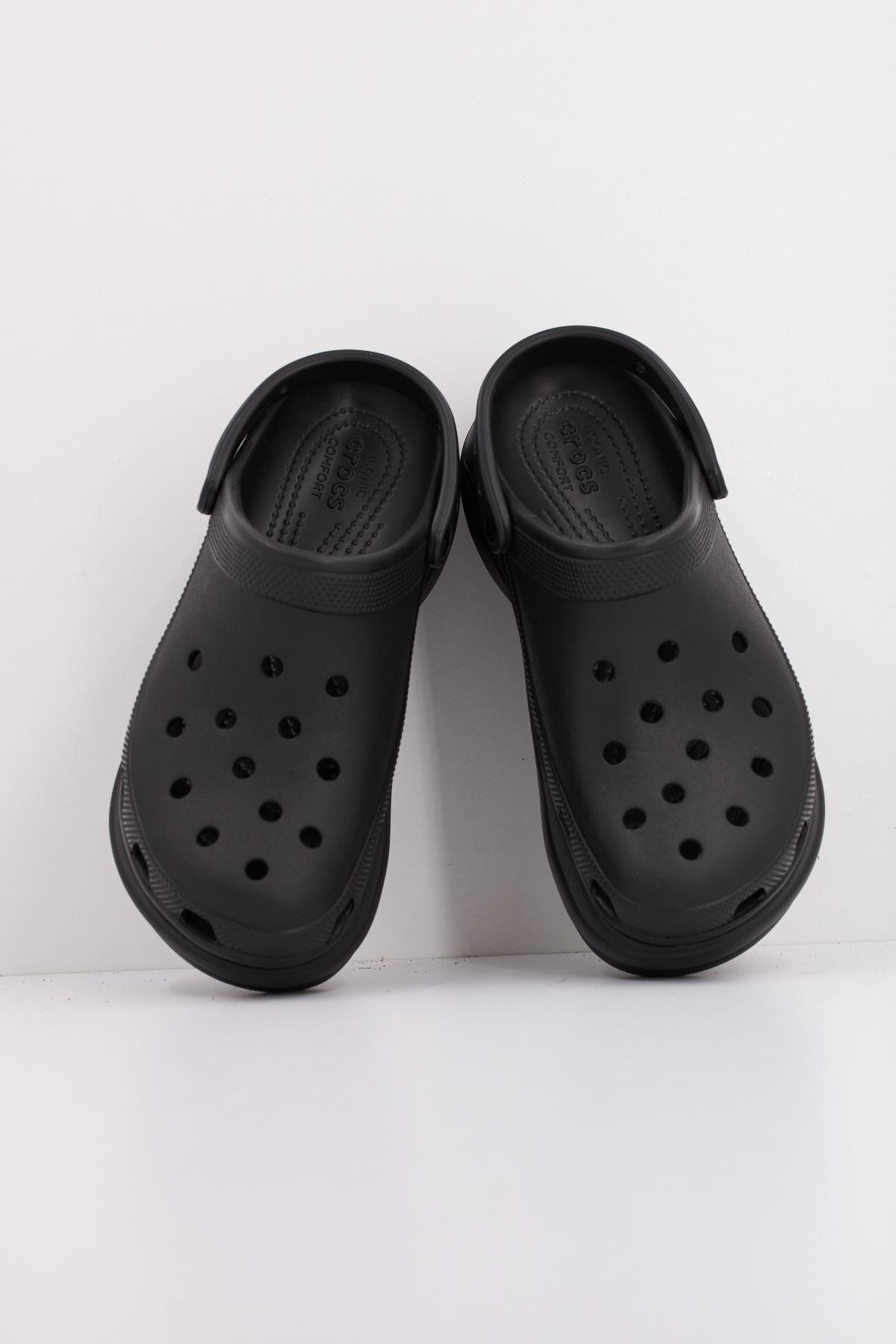 CROCS CLASSIC BAE CLOG en color BLACK (3)