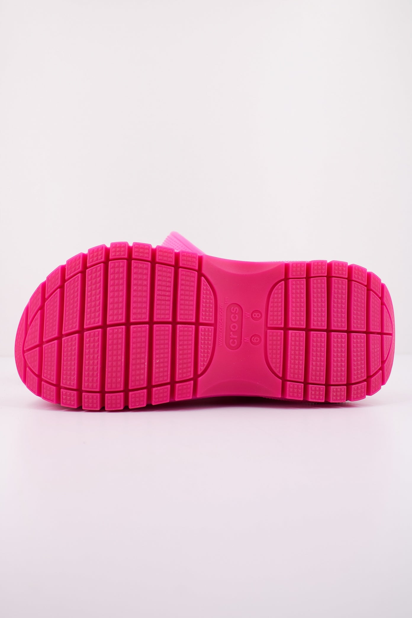 CROCS CLASSIC MEGA CRUSH C en color JUICE (4)