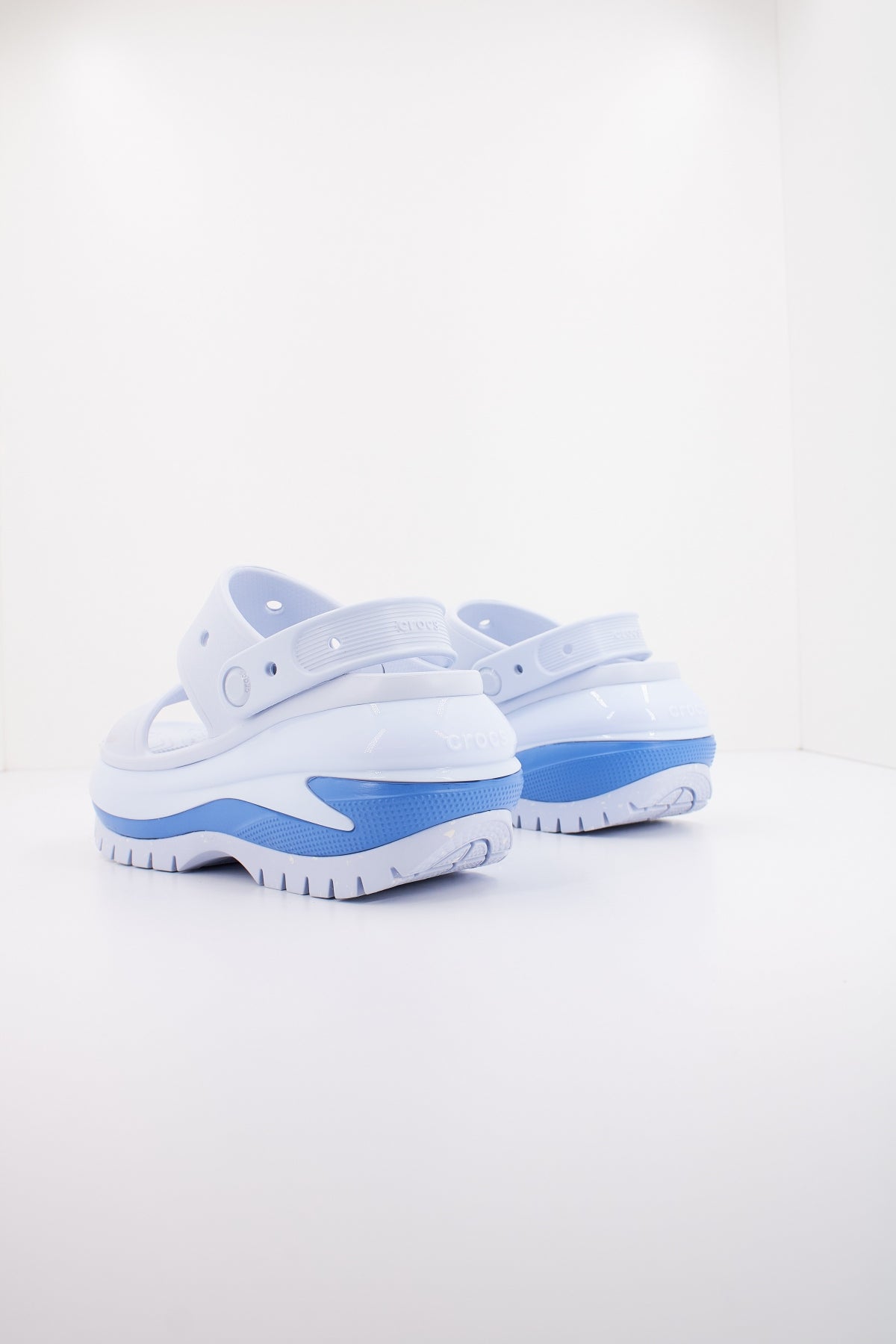 CROCS CLASSIC MEGA CRUSH S en color DREAMSCAPE (3)