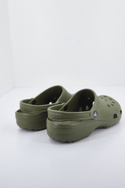 CROCS CLASSIC U en color ARMYGREEN (2)