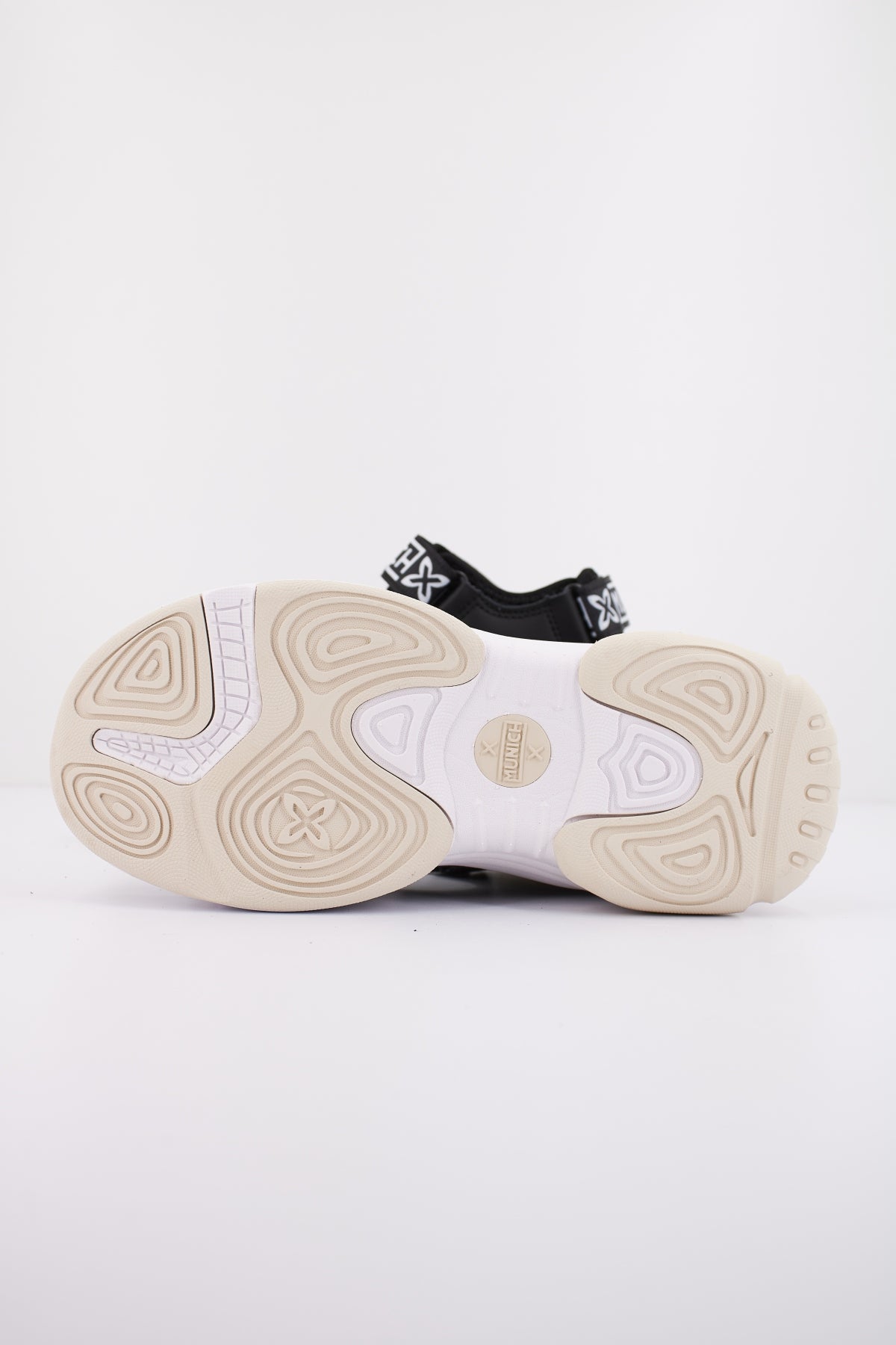 MUNICH AREIA en color (4)