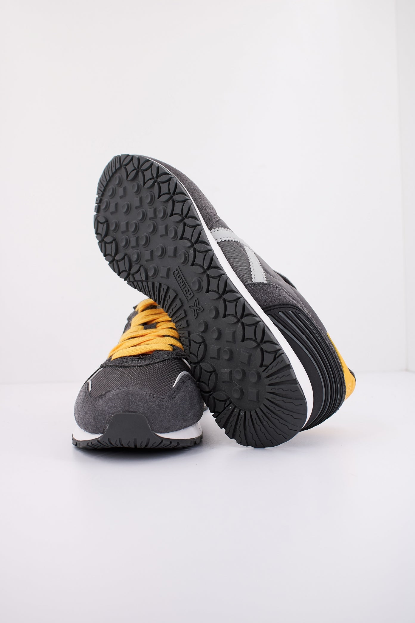 MUNICH MASSANA CLUB en color (5)