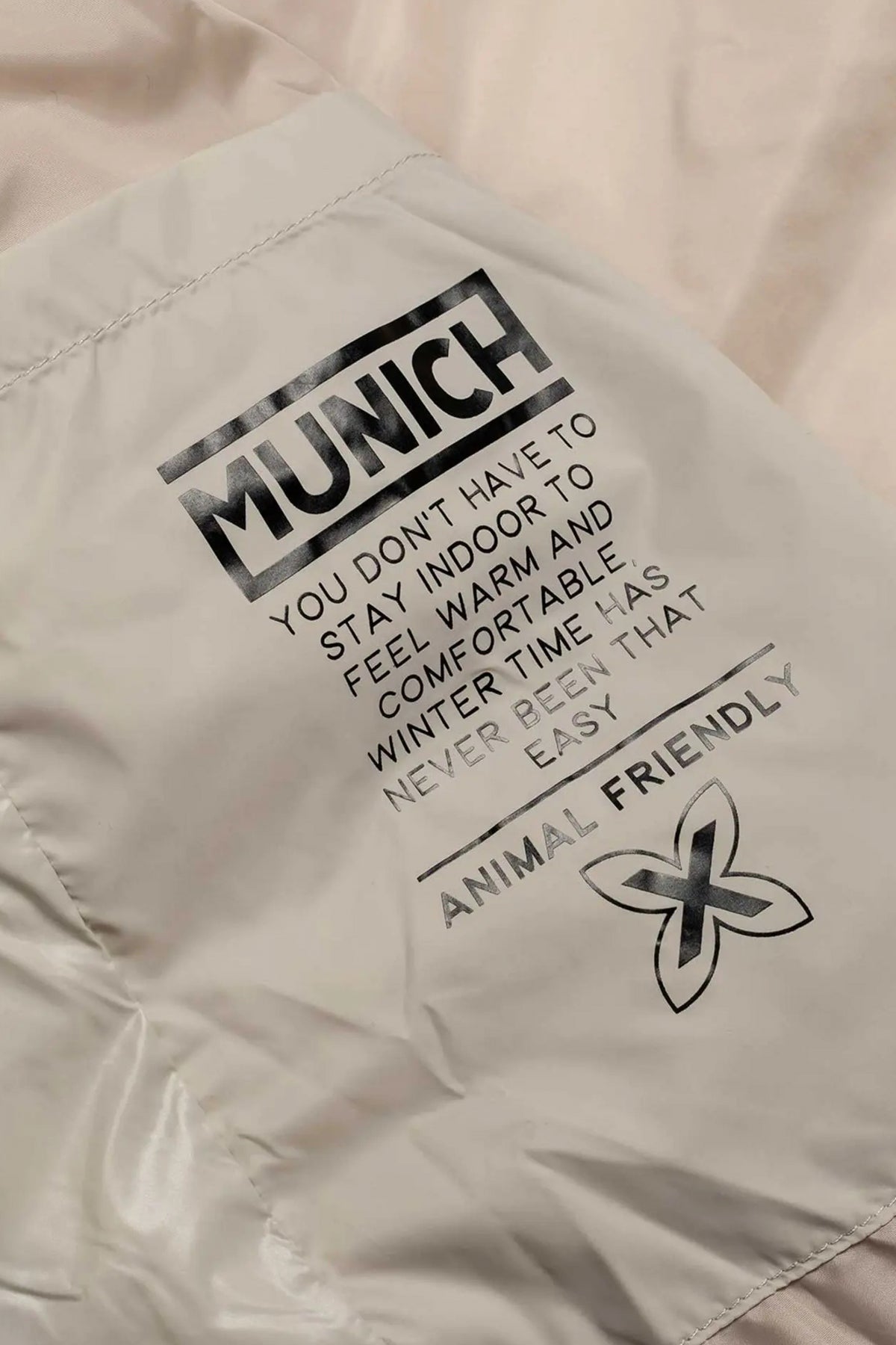 MUNICH PUFFER WIND en color SAND (4)