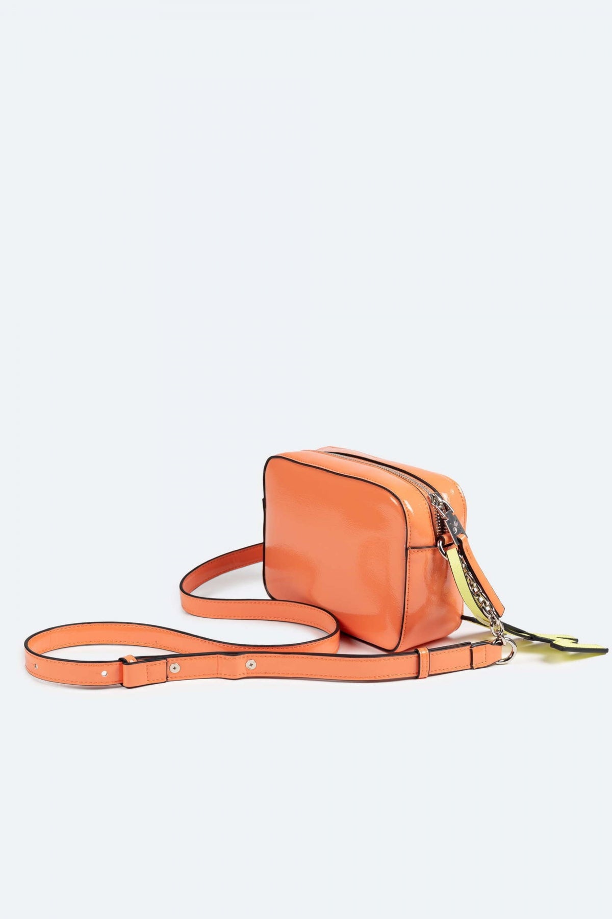 MUNICH CROSSBODY CAMERA MH en color ORANGE (2)