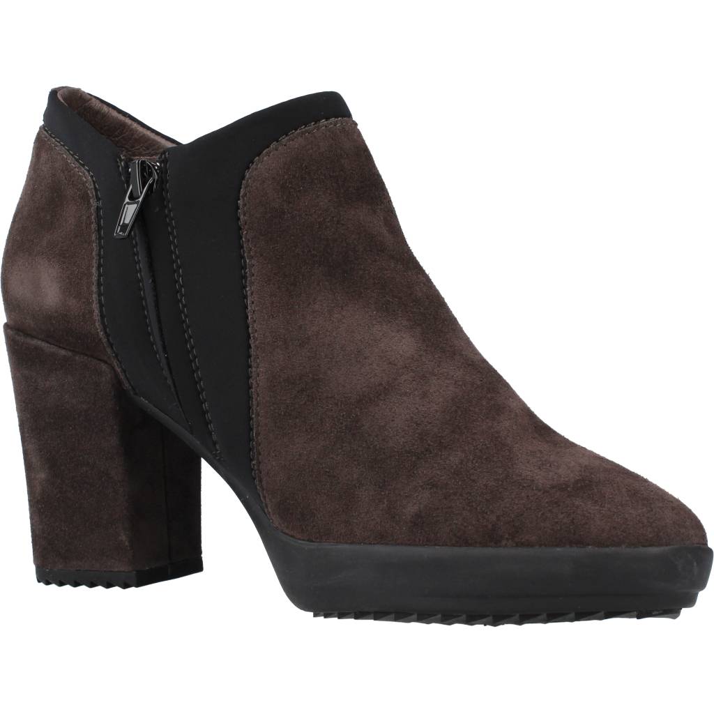 STONEFLY OPRAH VELOUR en color W (5)