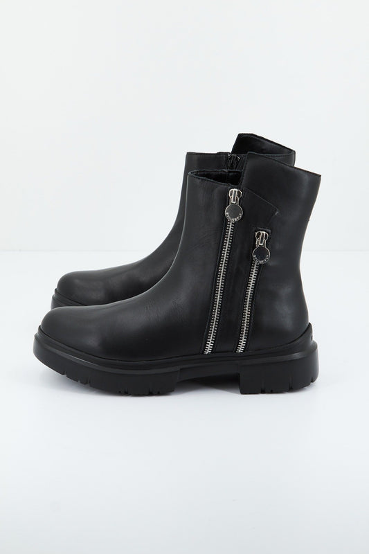 STONEFLY PHOEBE  NAPPA LTH en color   (1)