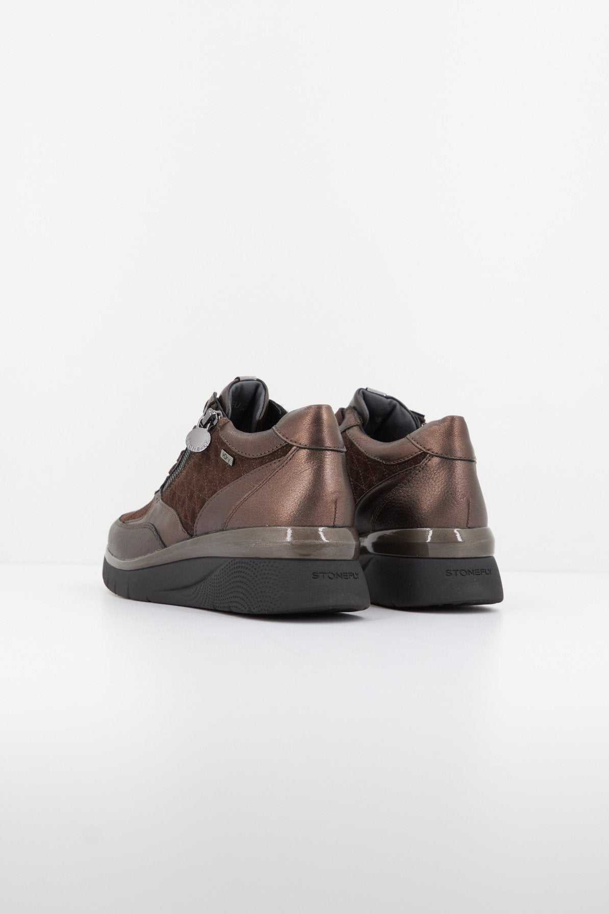STONEFLY CLERYN HDRY VELOU en color M (3)
