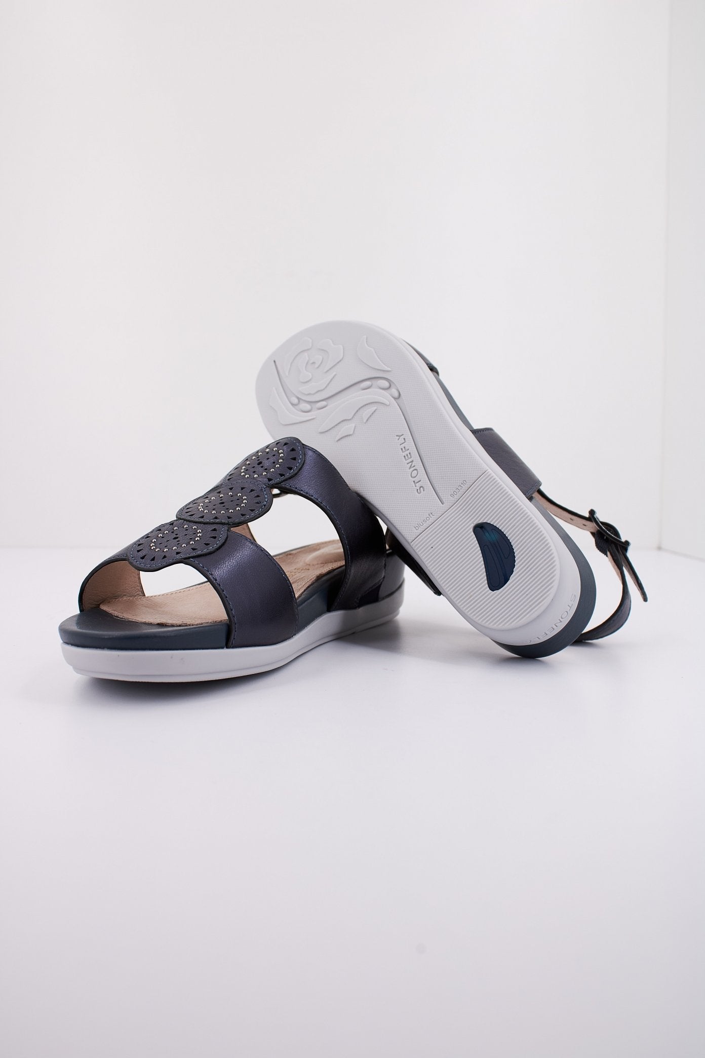 STONEFLY EVE LAMINATED en color (5)