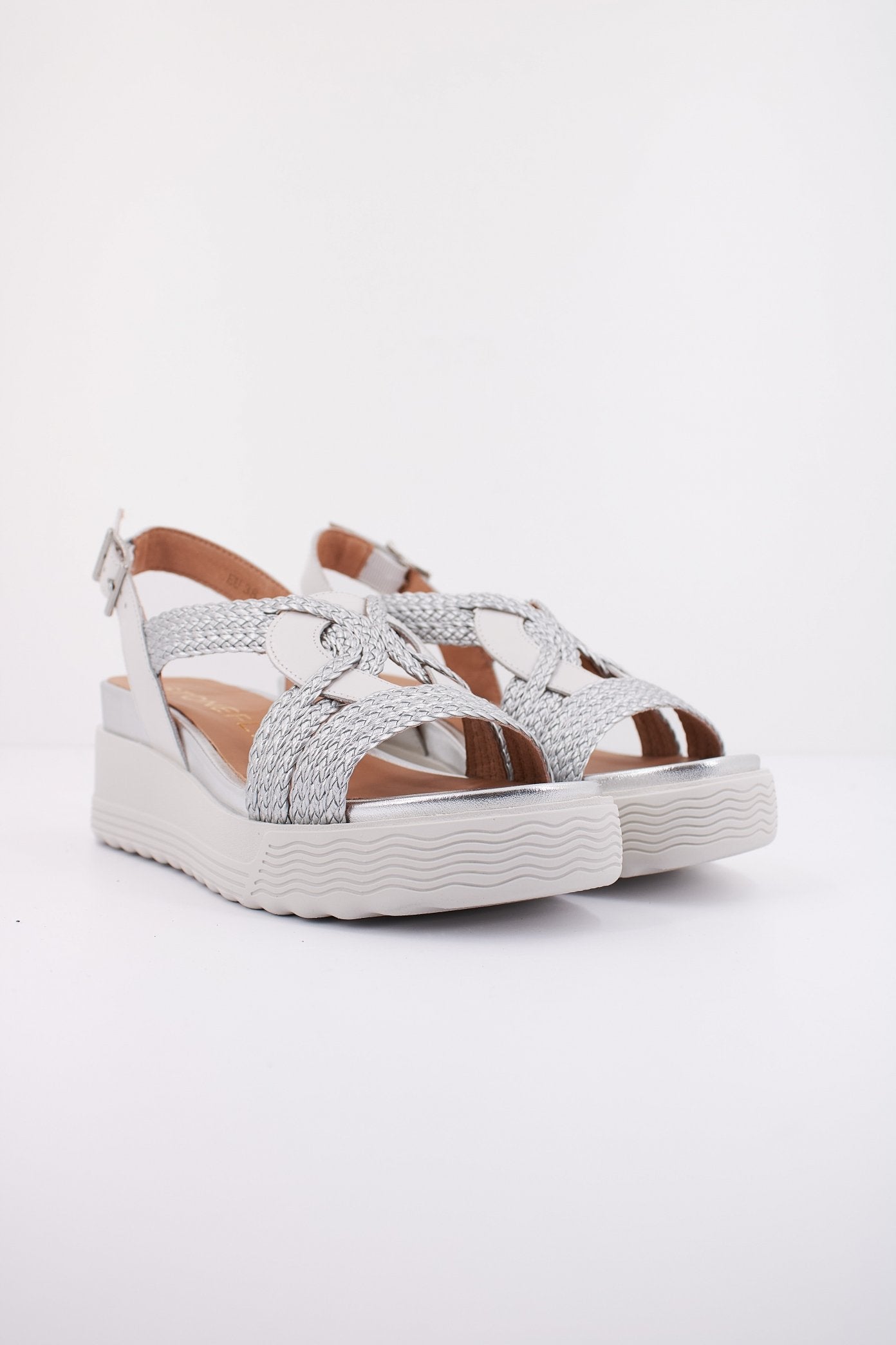 STONEFLY EMBOSSED S./CALF L en color (2)