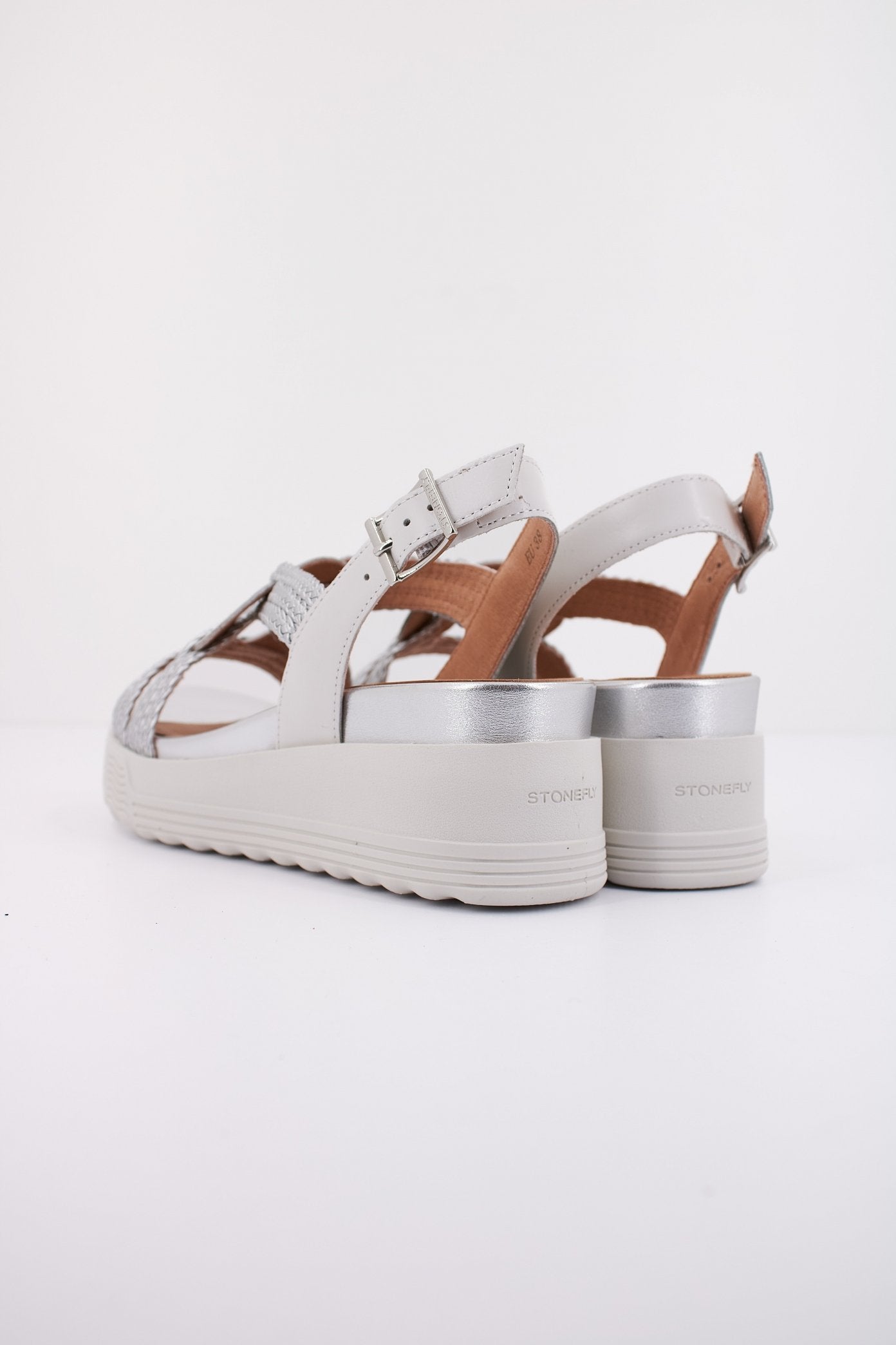 STONEFLY EMBOSSED S./CALF L en color (4)